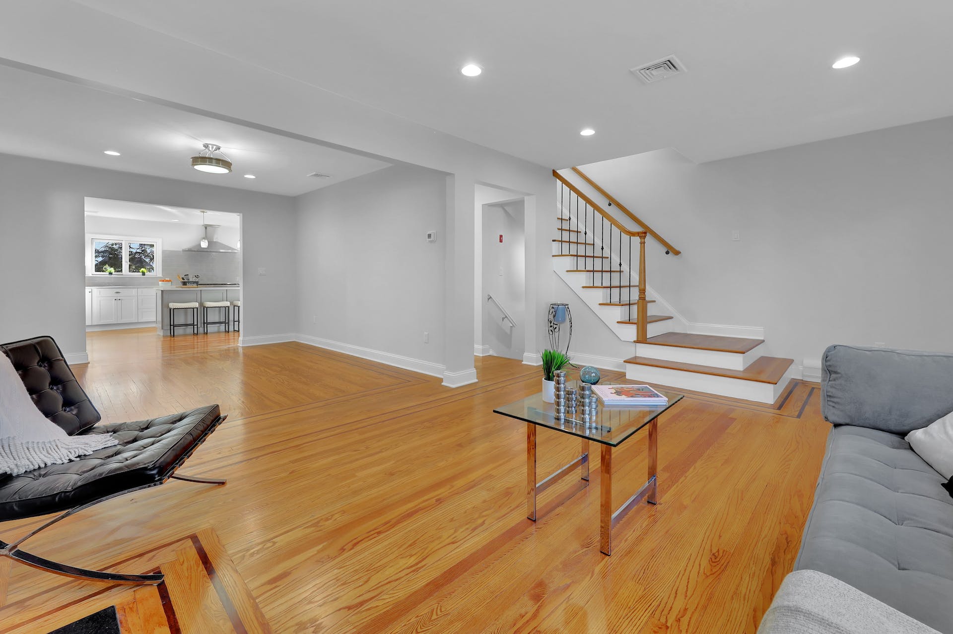 10-04 Bellair Avenue 
