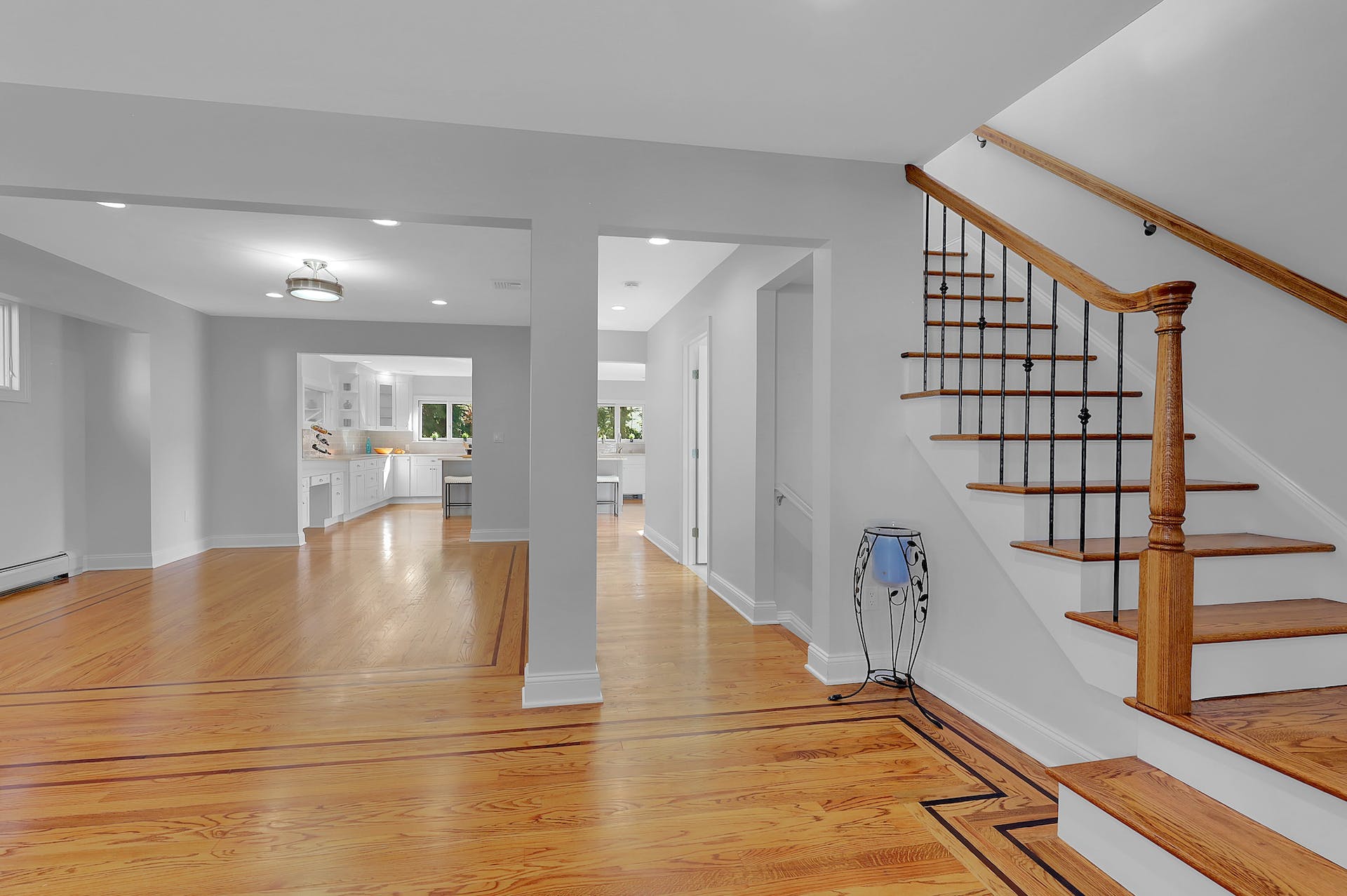 10-04 Bellair Avenue 