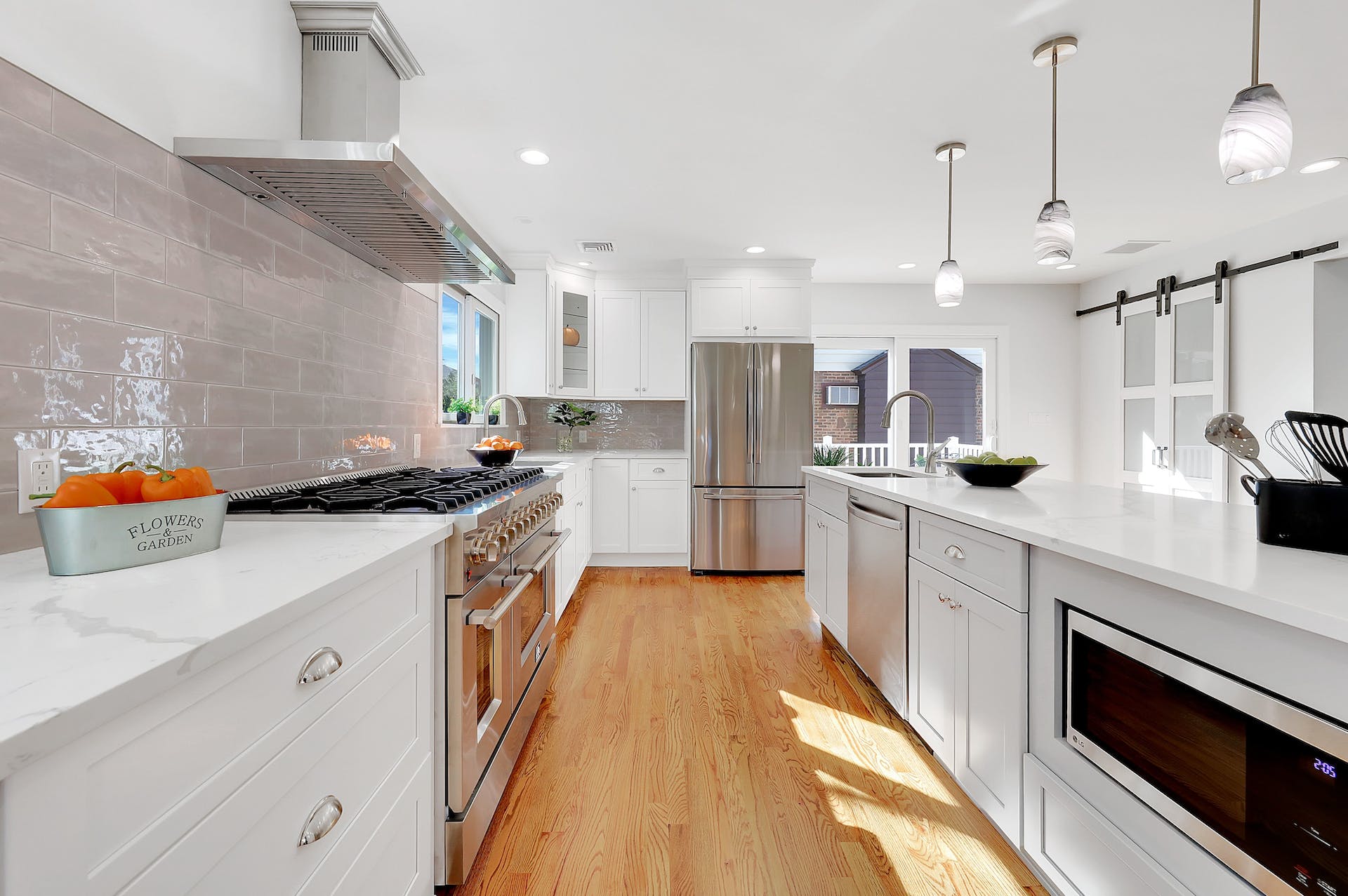 10-04 Bellair Avenue 