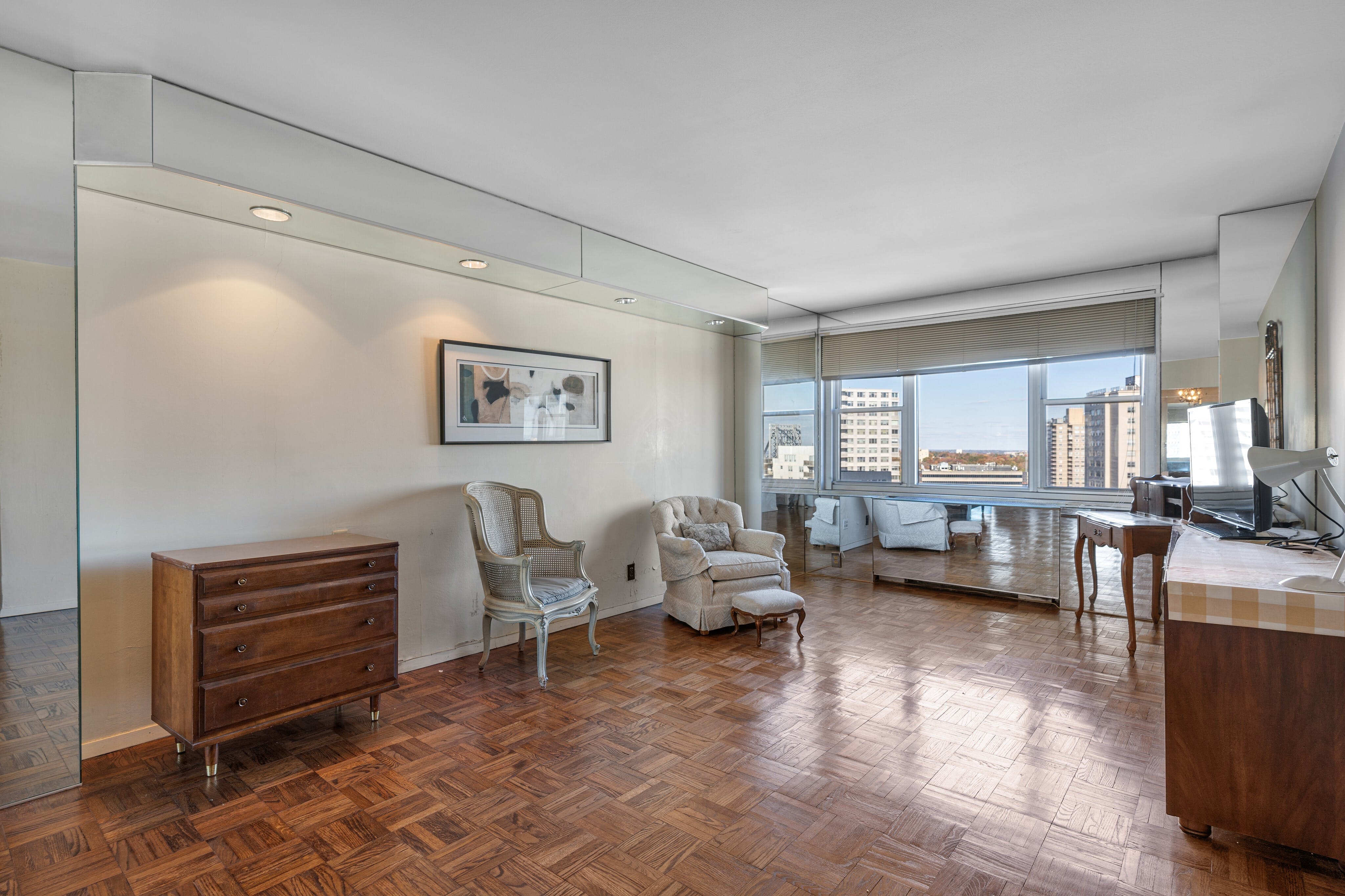 2000 Linwood Avenue Unit# 17V