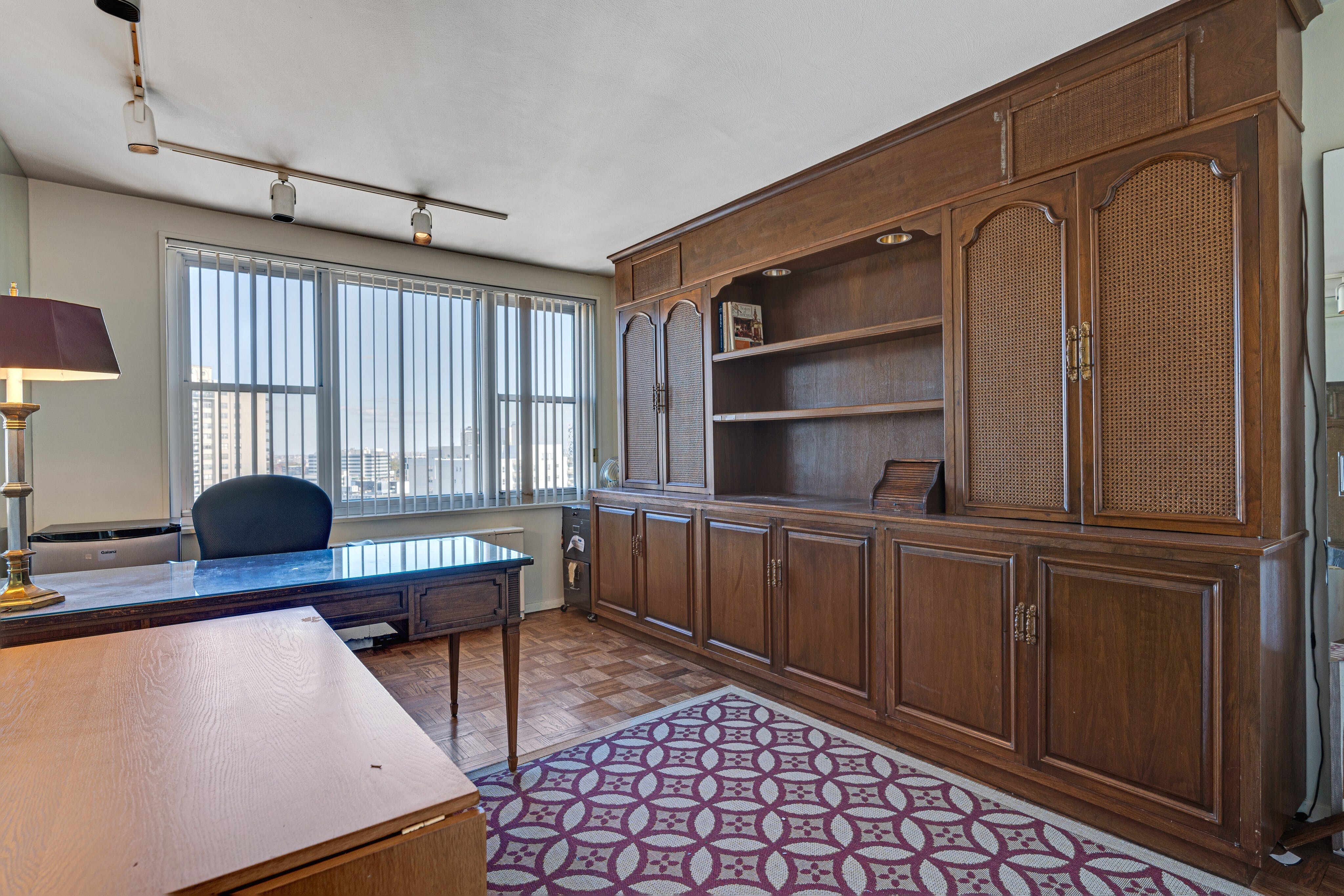 2000 Linwood Avenue Unit# 17V