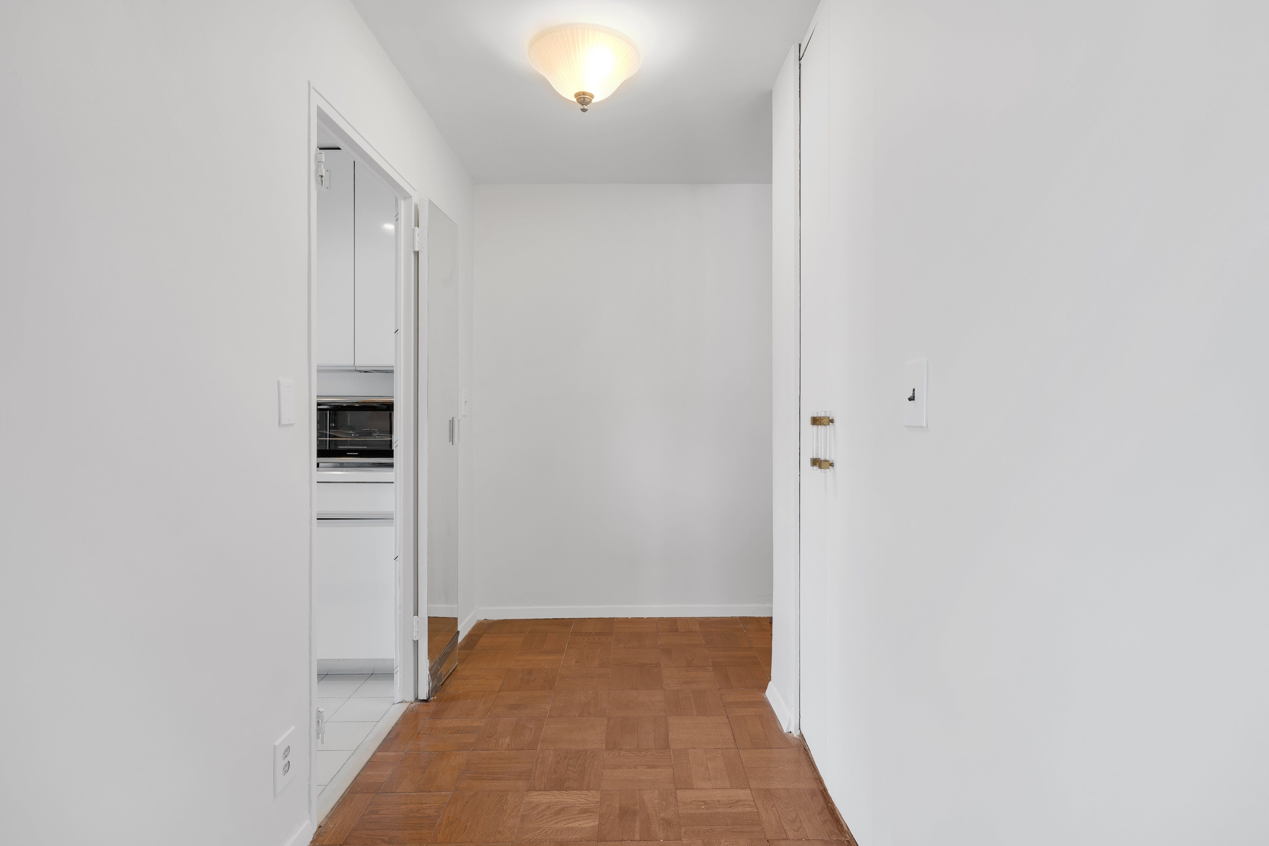 2000 Linwood Avenue Unit# 17V