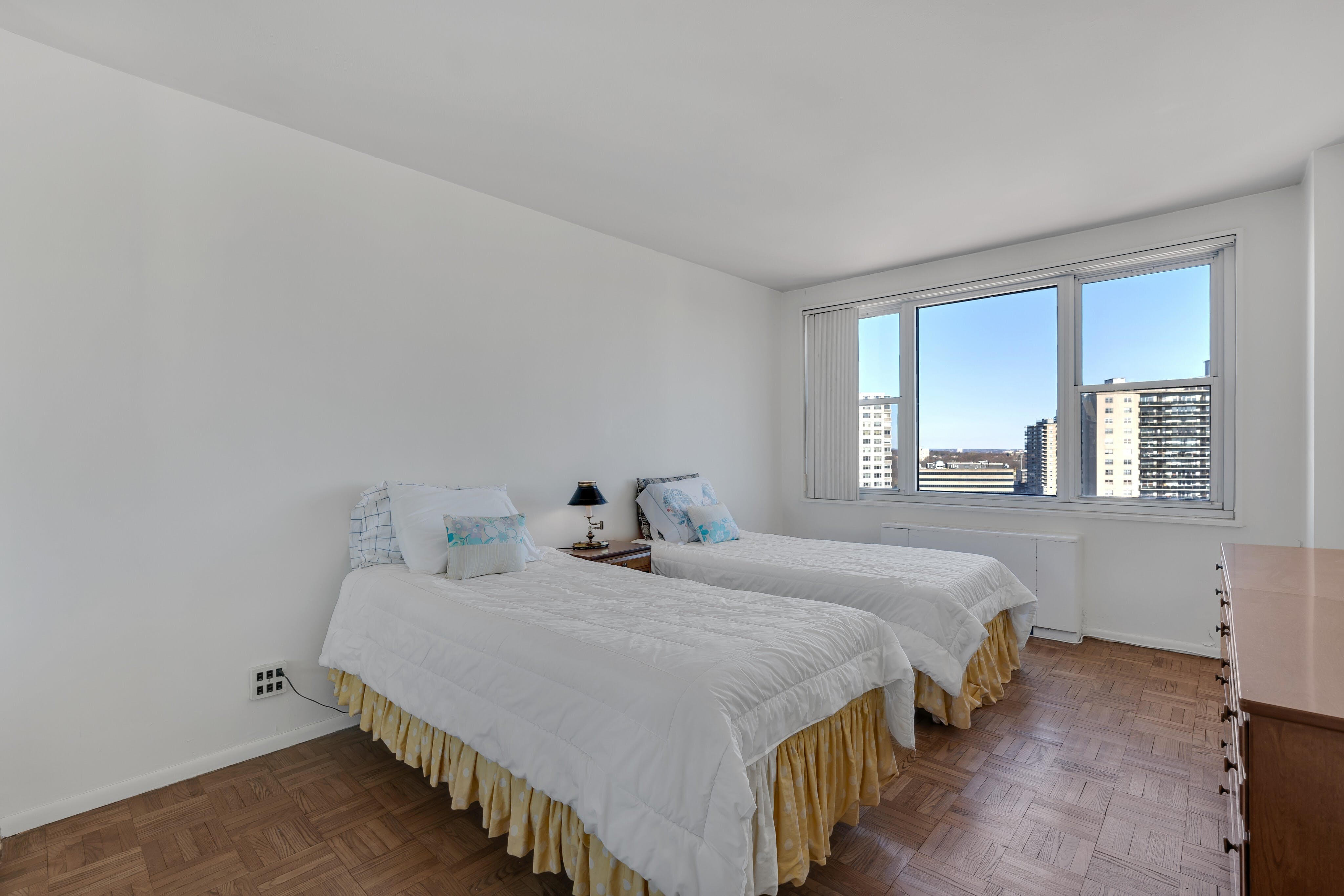 2000 Linwood Avenue Unit# 17V