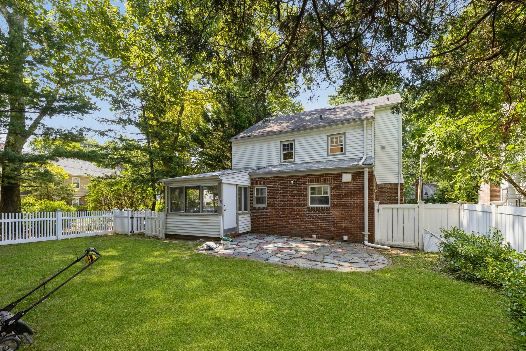 423 Forest Avenue 
