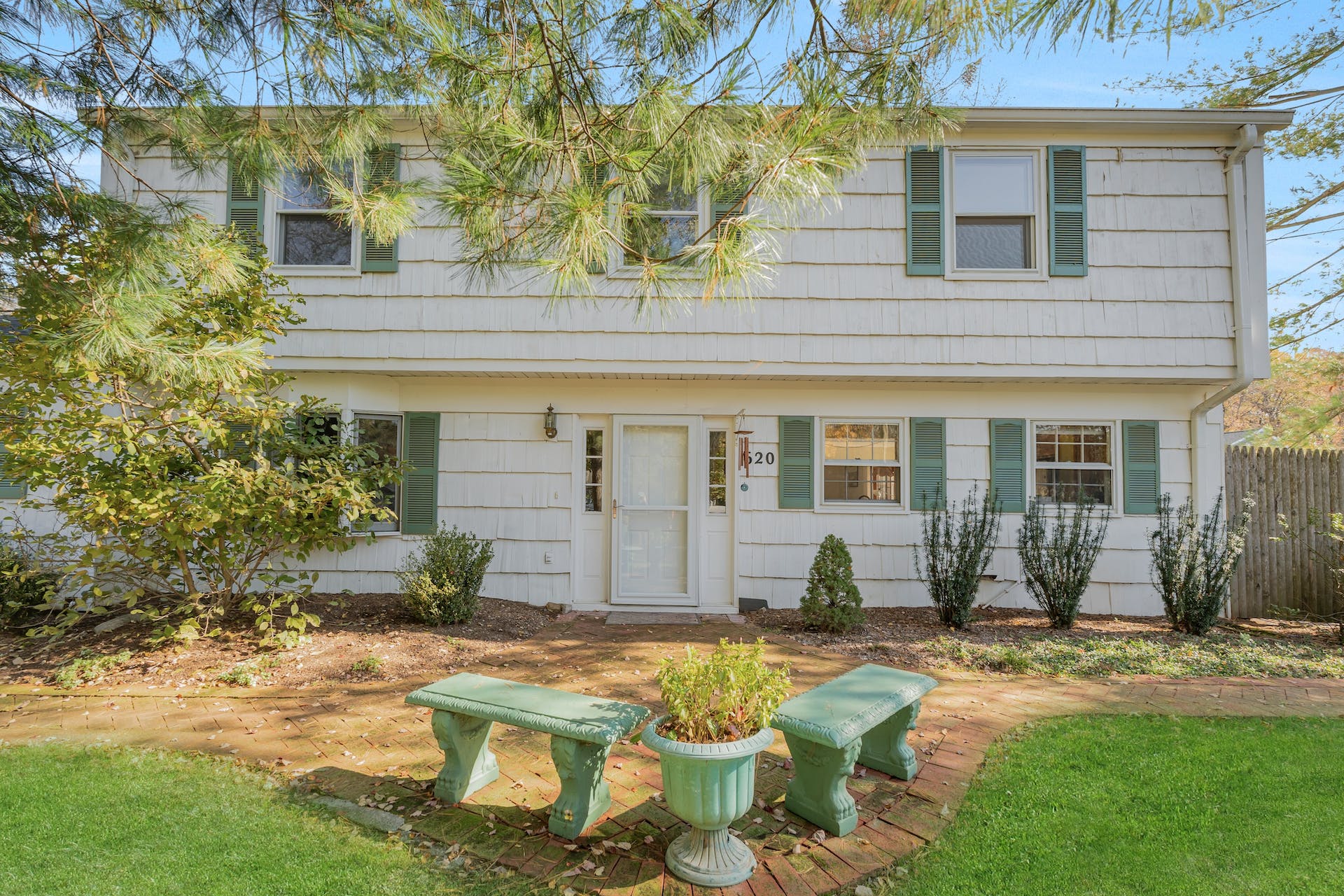620 Dale Court 