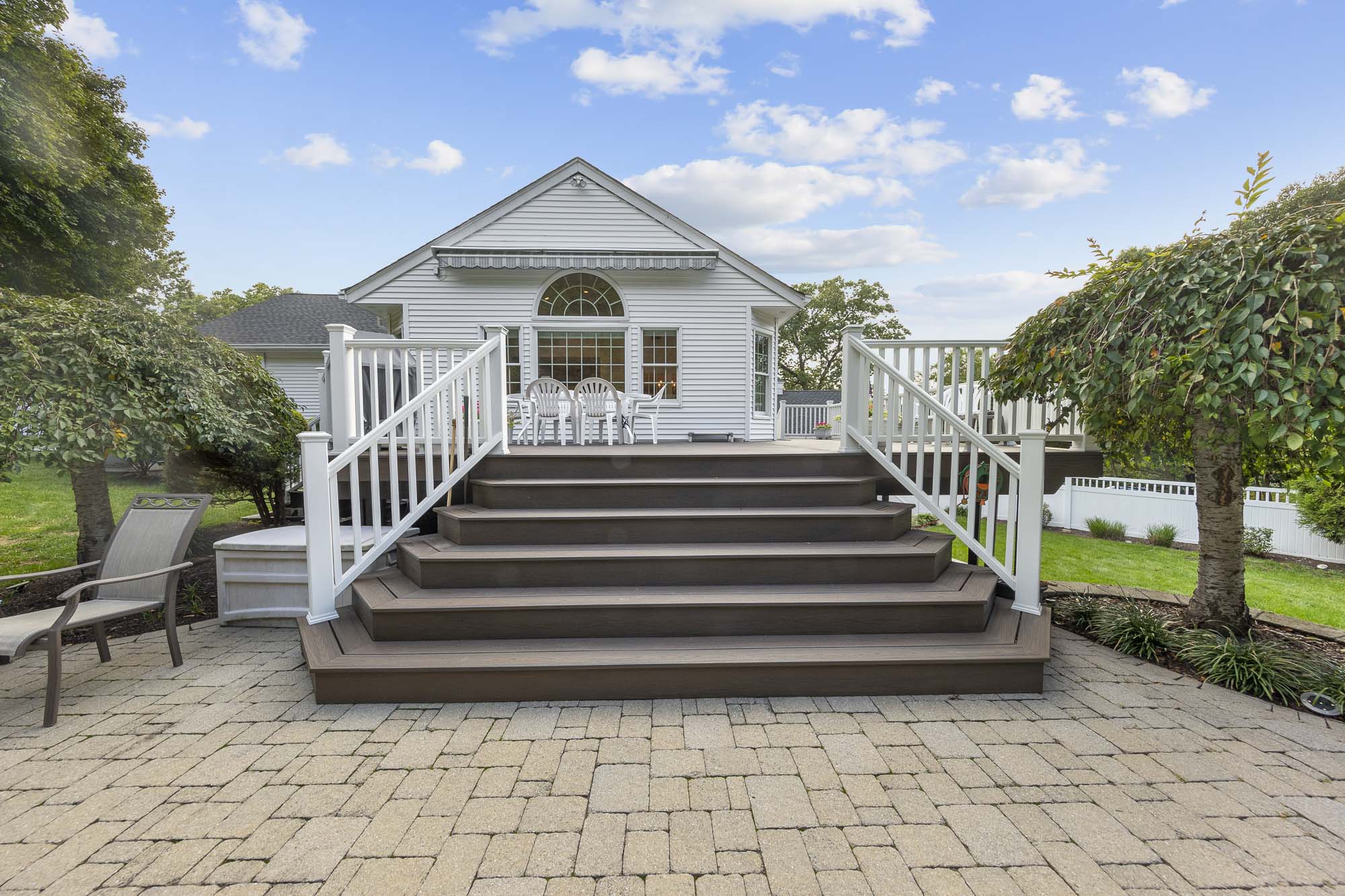 104 Colonial Road