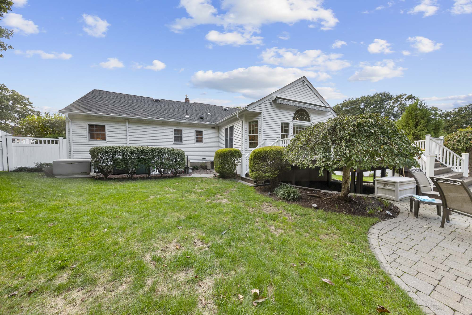 104 Colonial Road