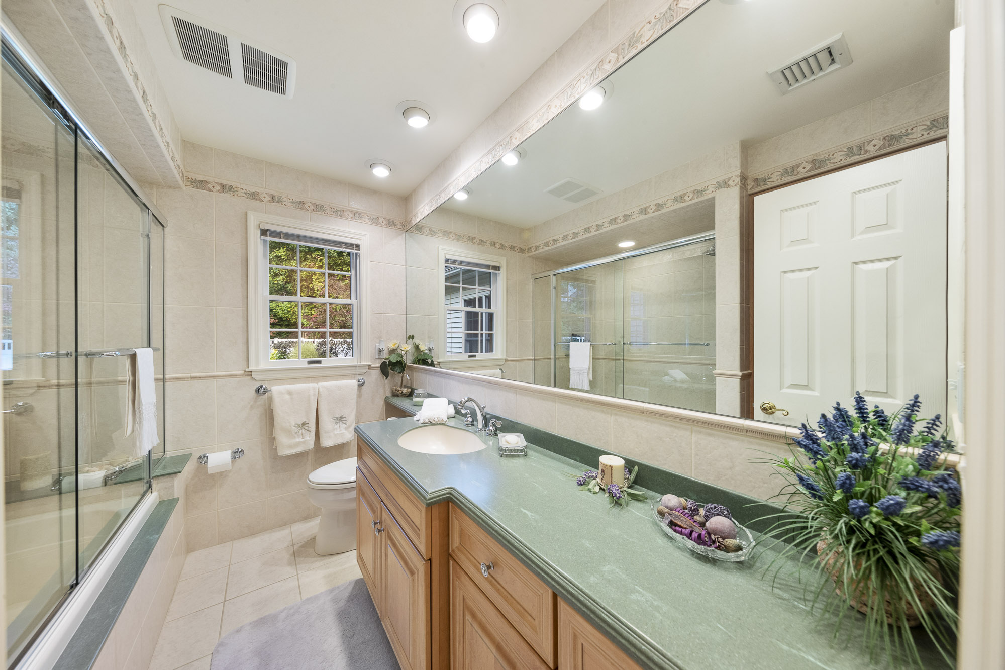 104 Colonial Road
