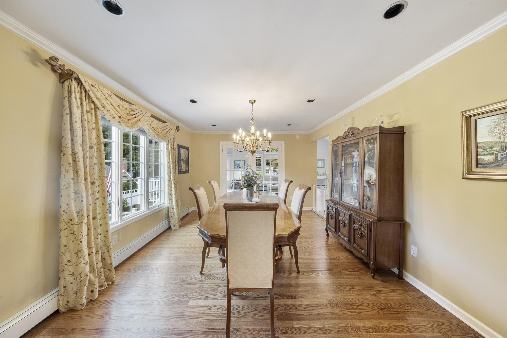104 Colonial Road