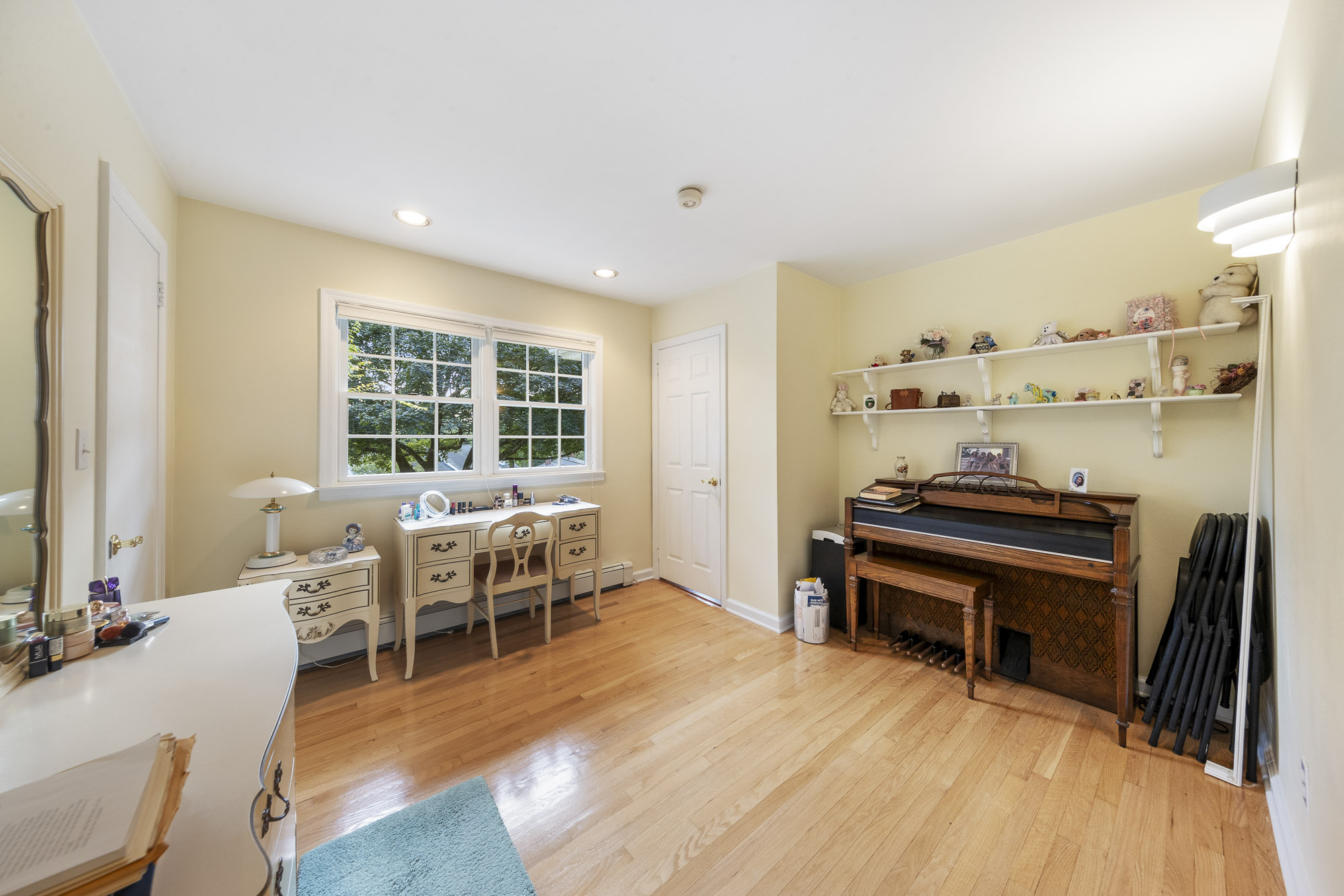 104 Colonial Road