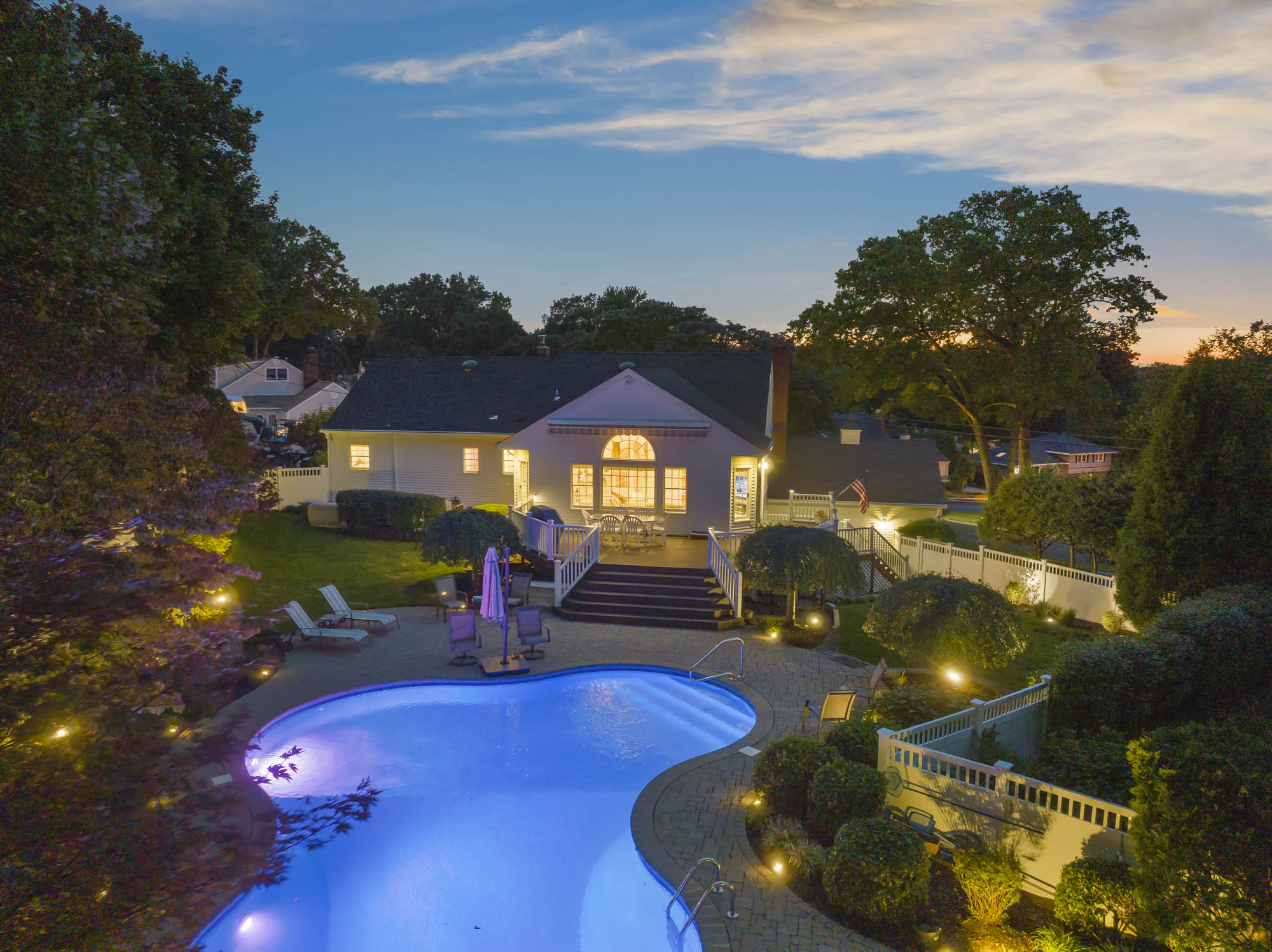 104 Colonial Road