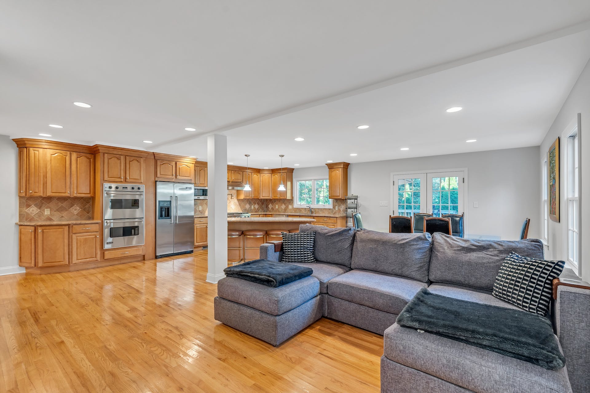 17 Kenwood Road