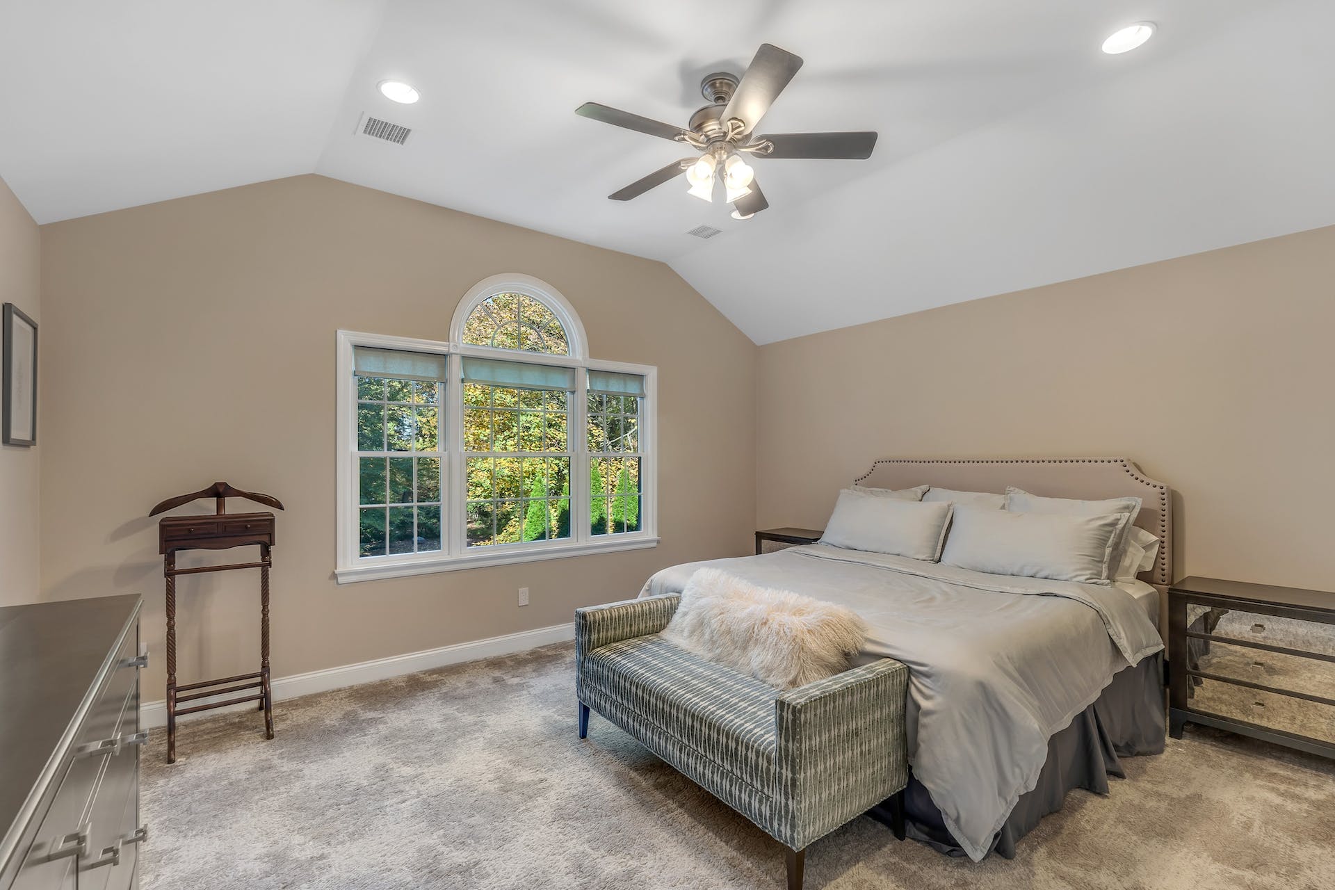 17 Kenwood Road