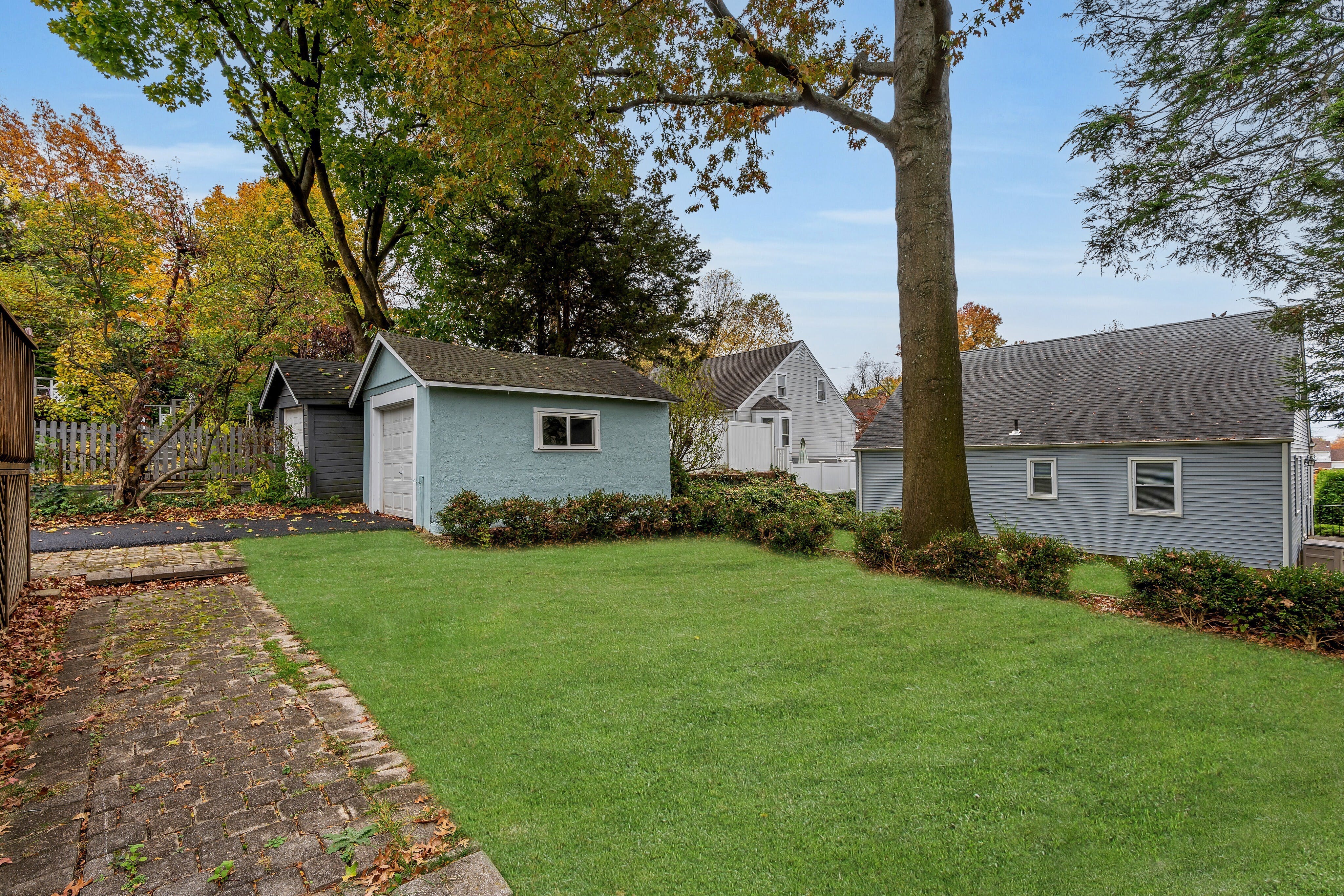 136 Ames Avenue 