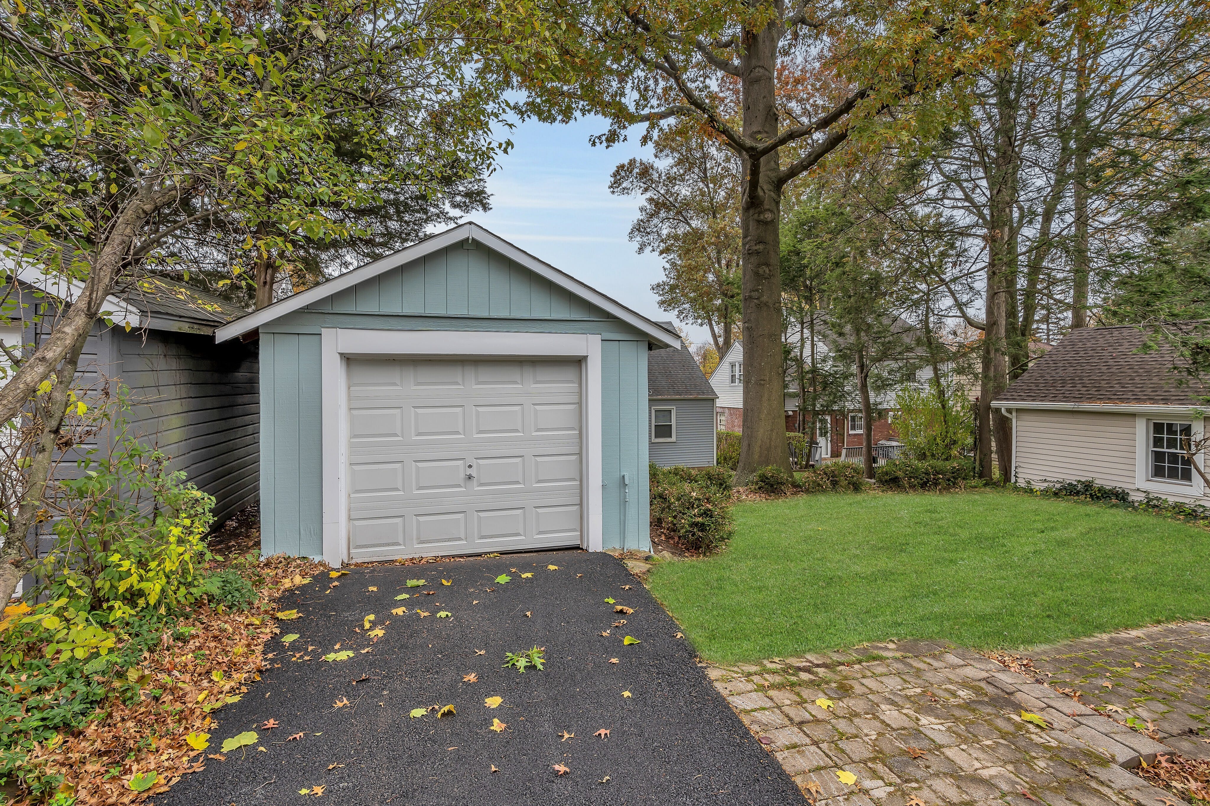 136 Ames Avenue 