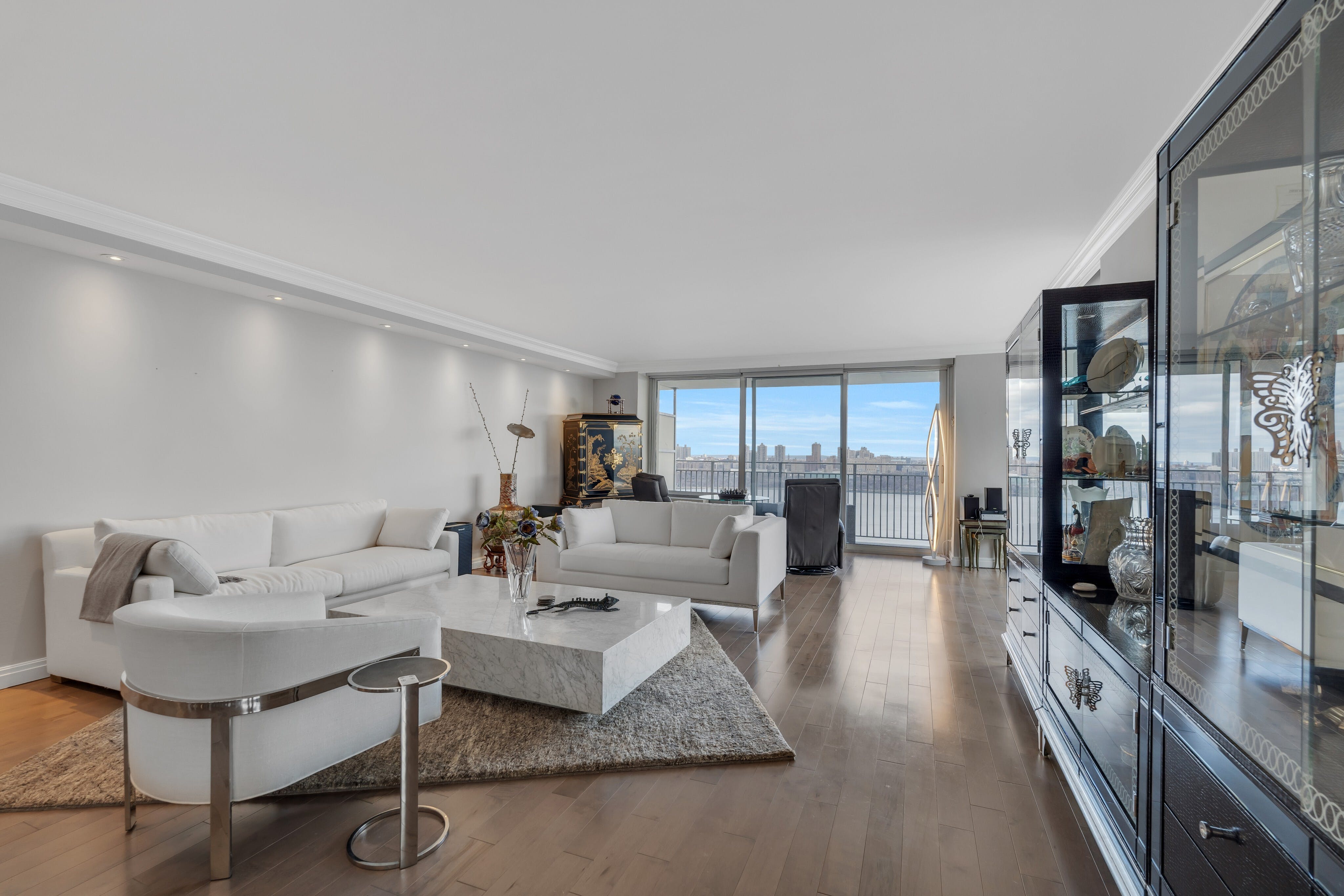 1530 Palisade Avenue Unit# 7L