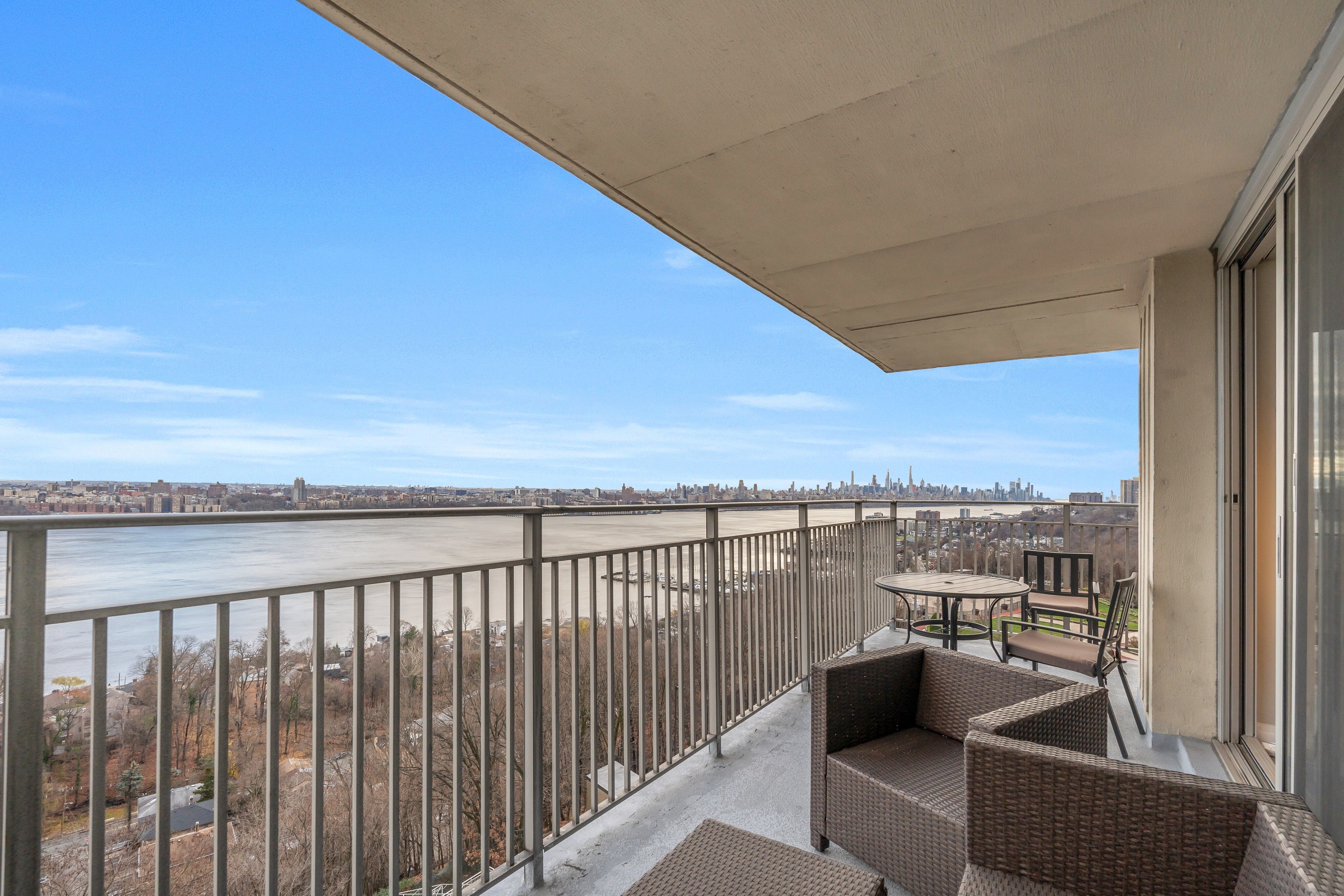 1530 Palisade Avenue Unit# 7L