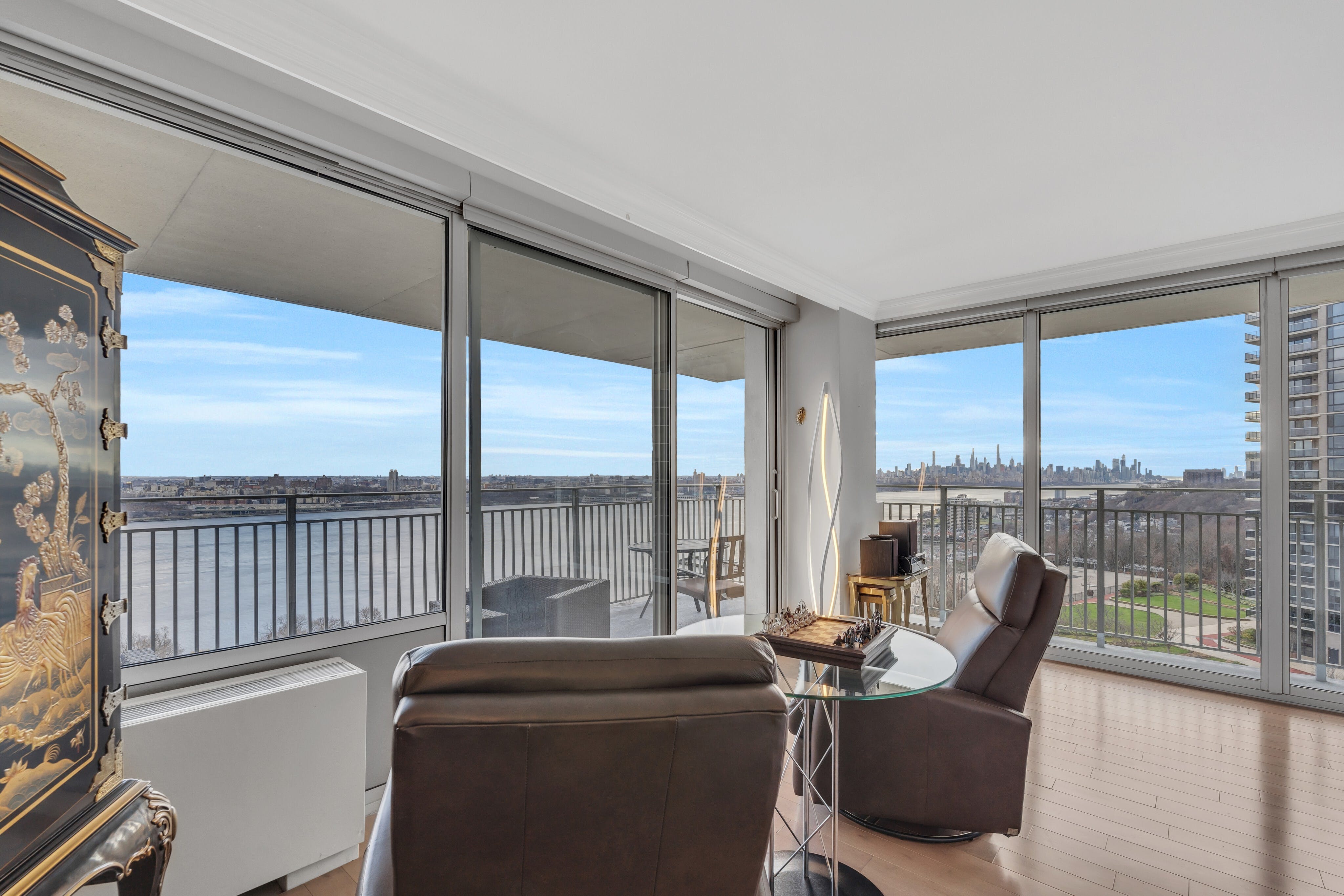 1530 Palisade Avenue Unit# 7L