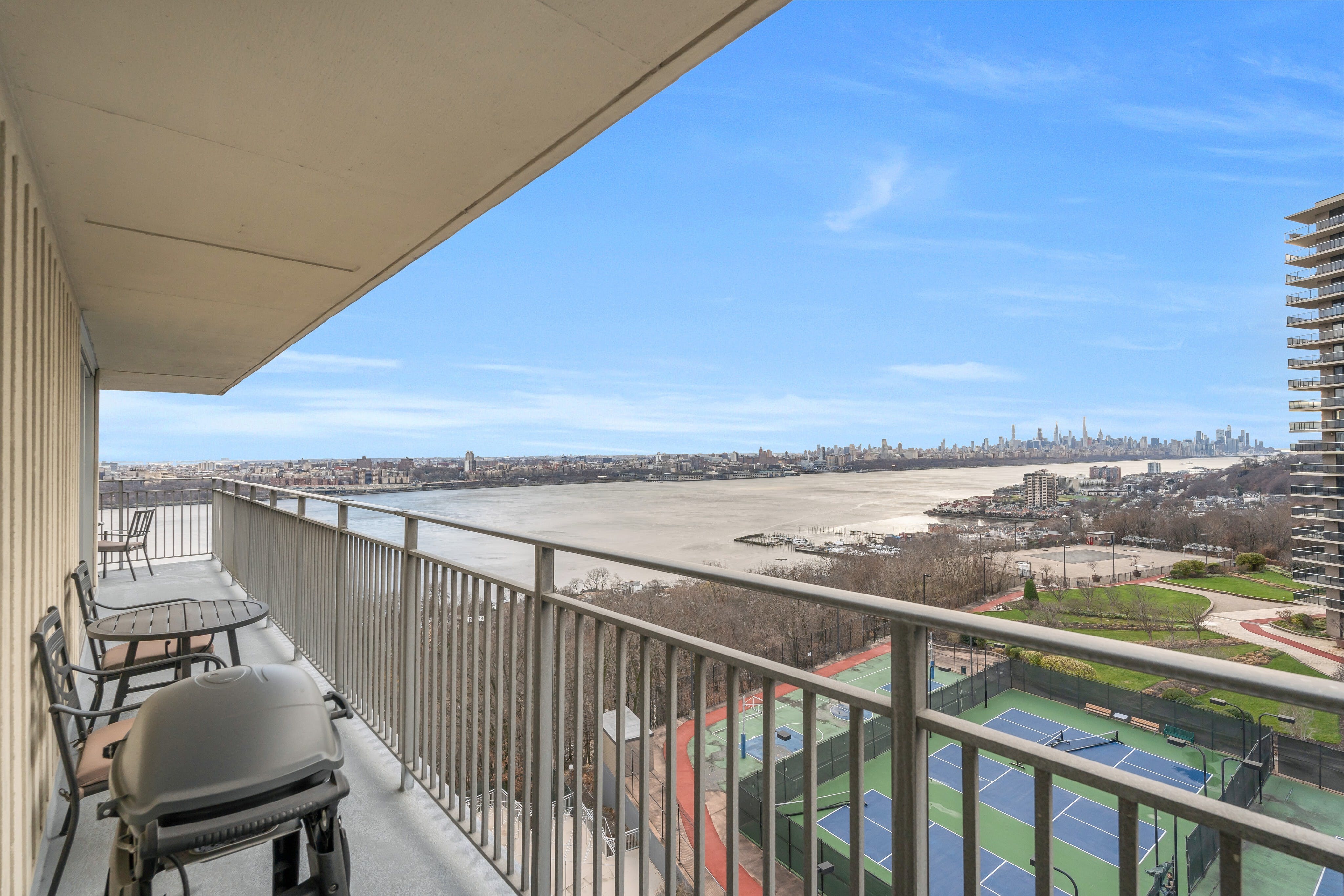 1530 Palisade Avenue Unit# 7L