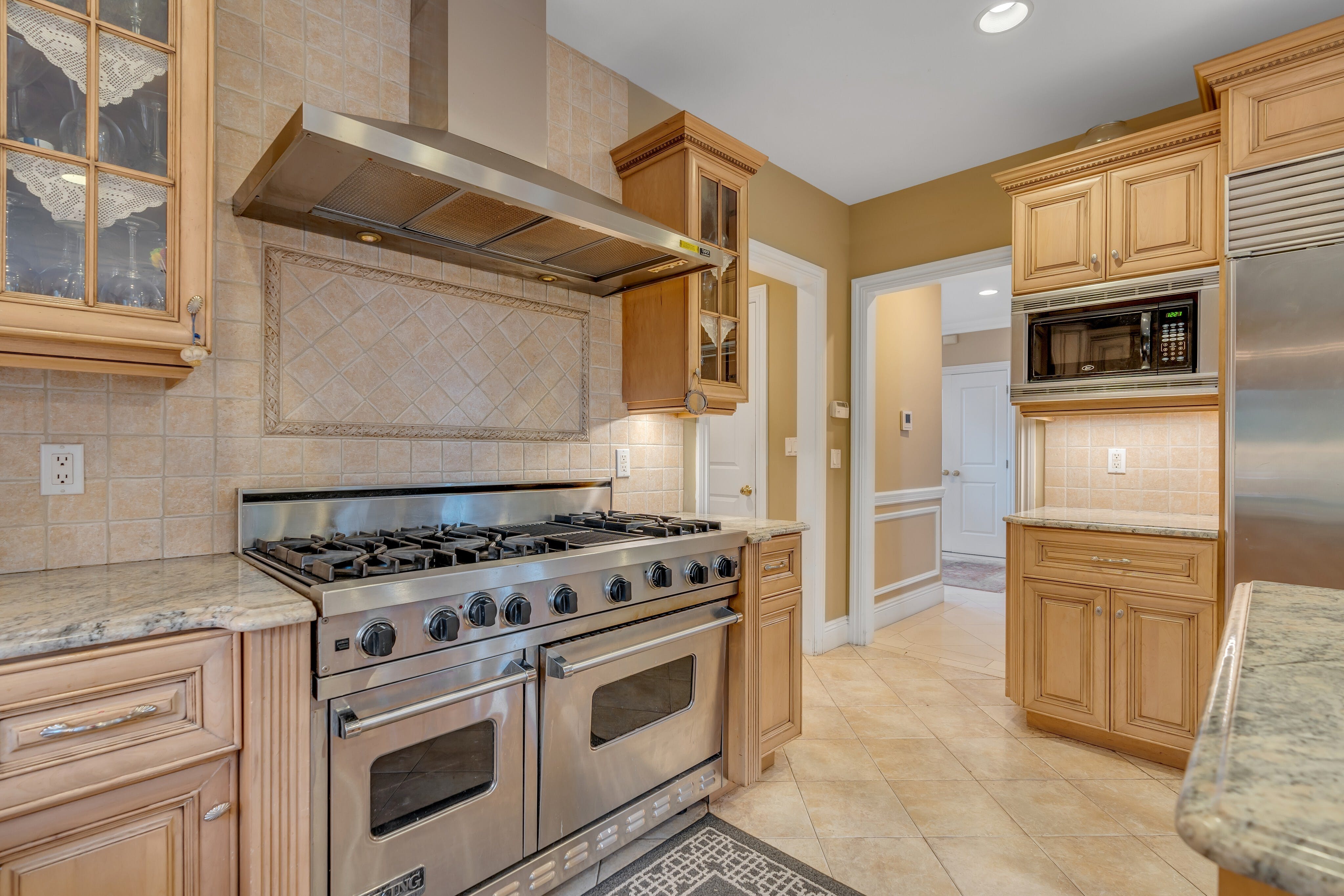 1075 Briar Way 