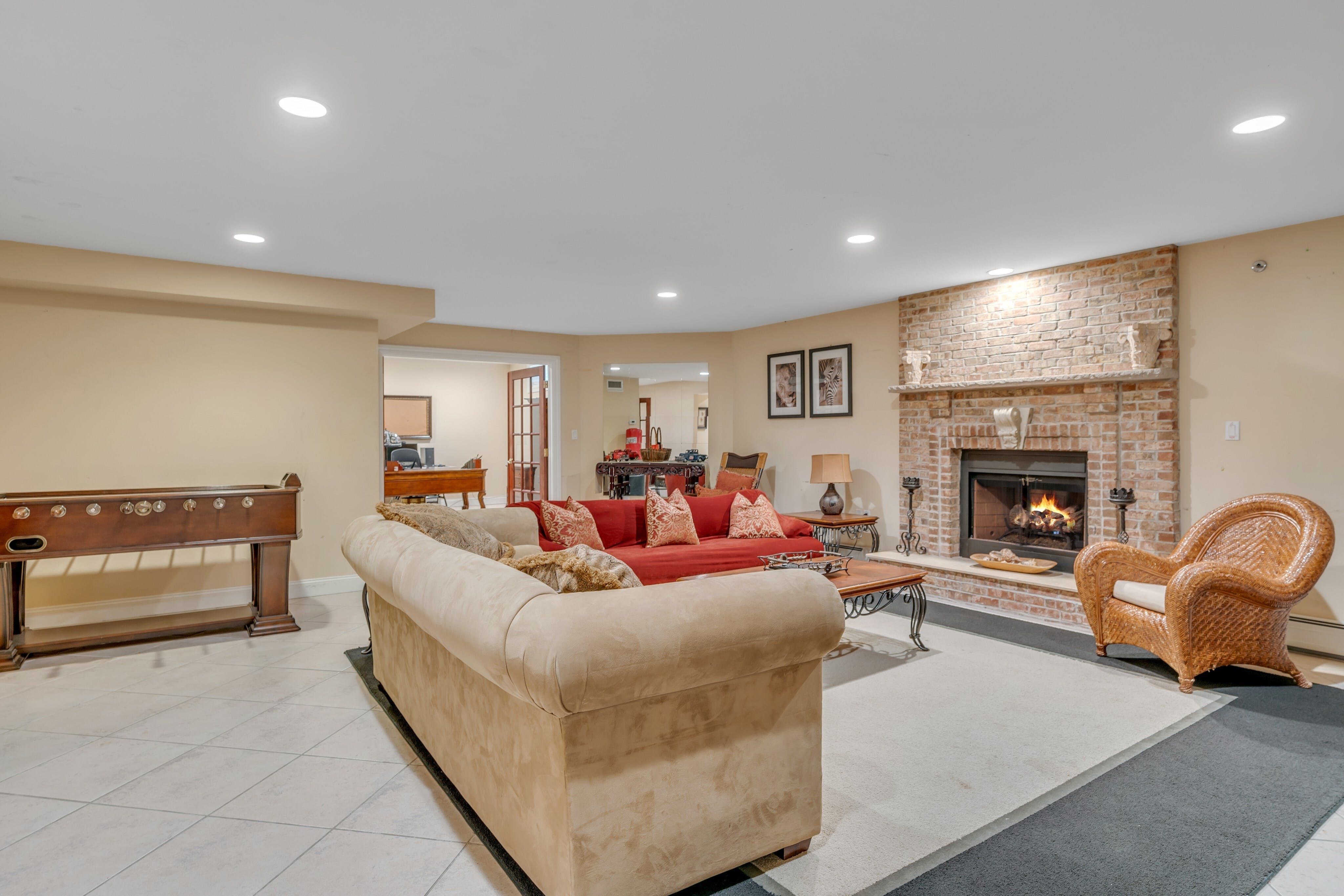 1075 Briar Way 