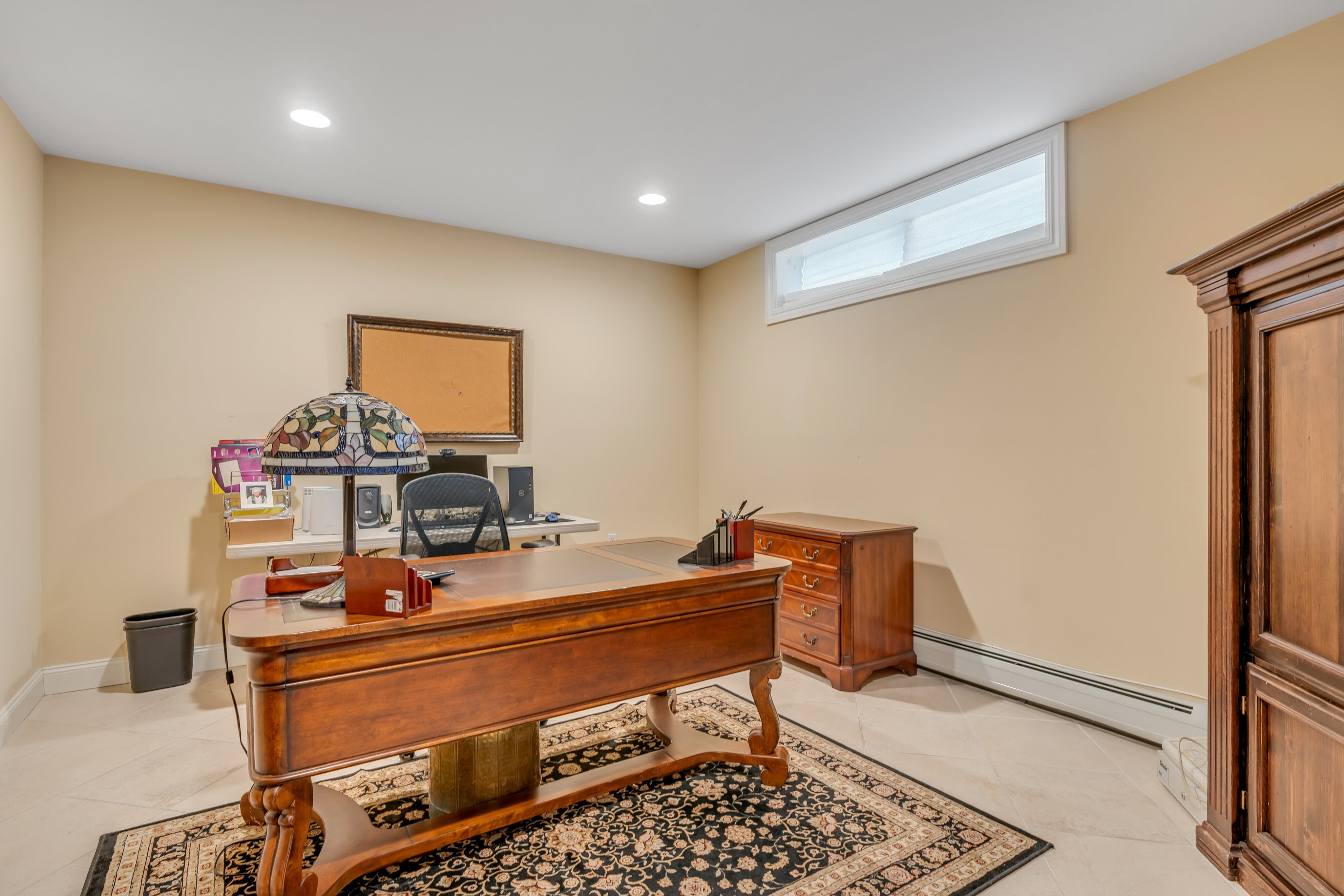 1075 Briar Way 