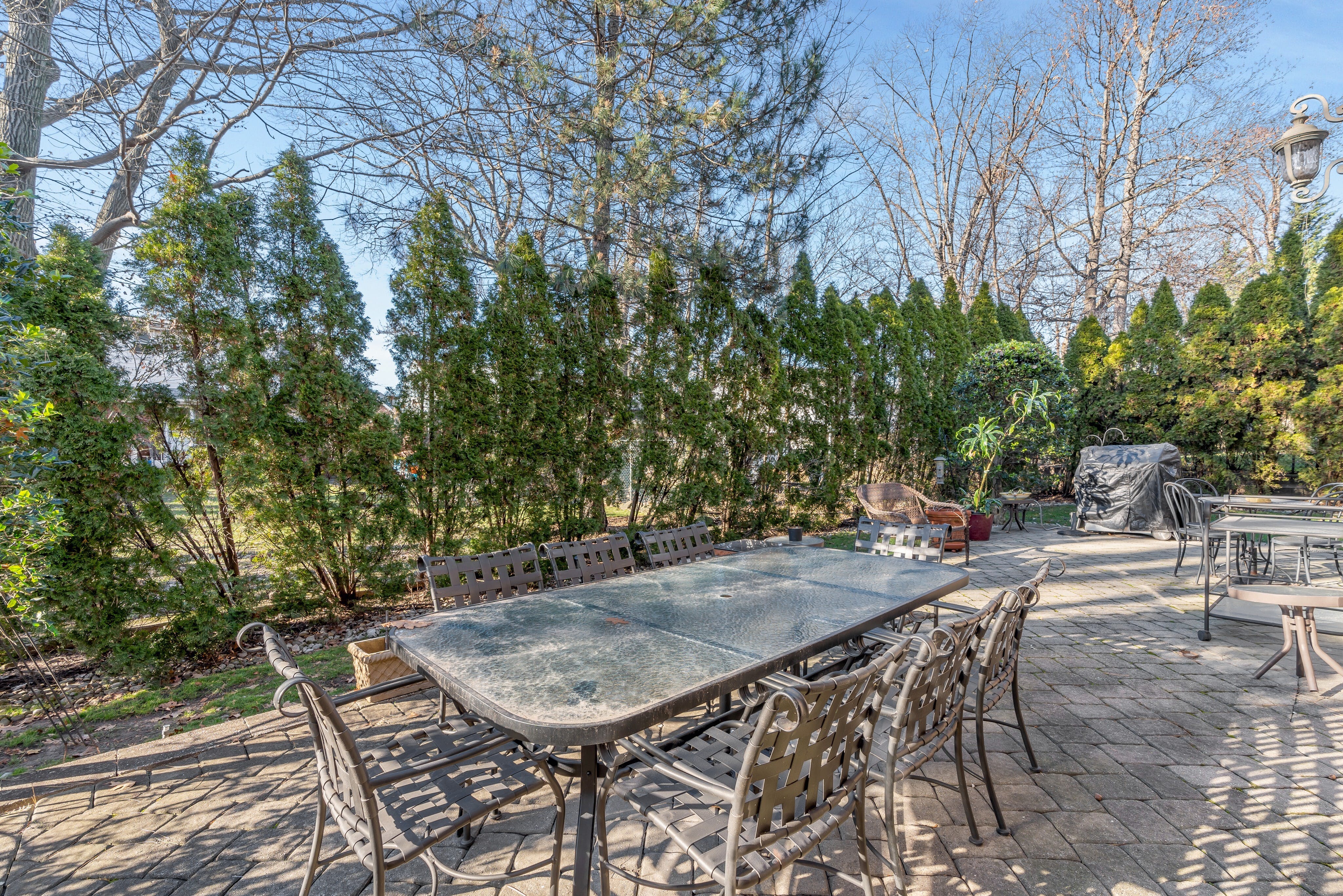 1075 Briar Way 
