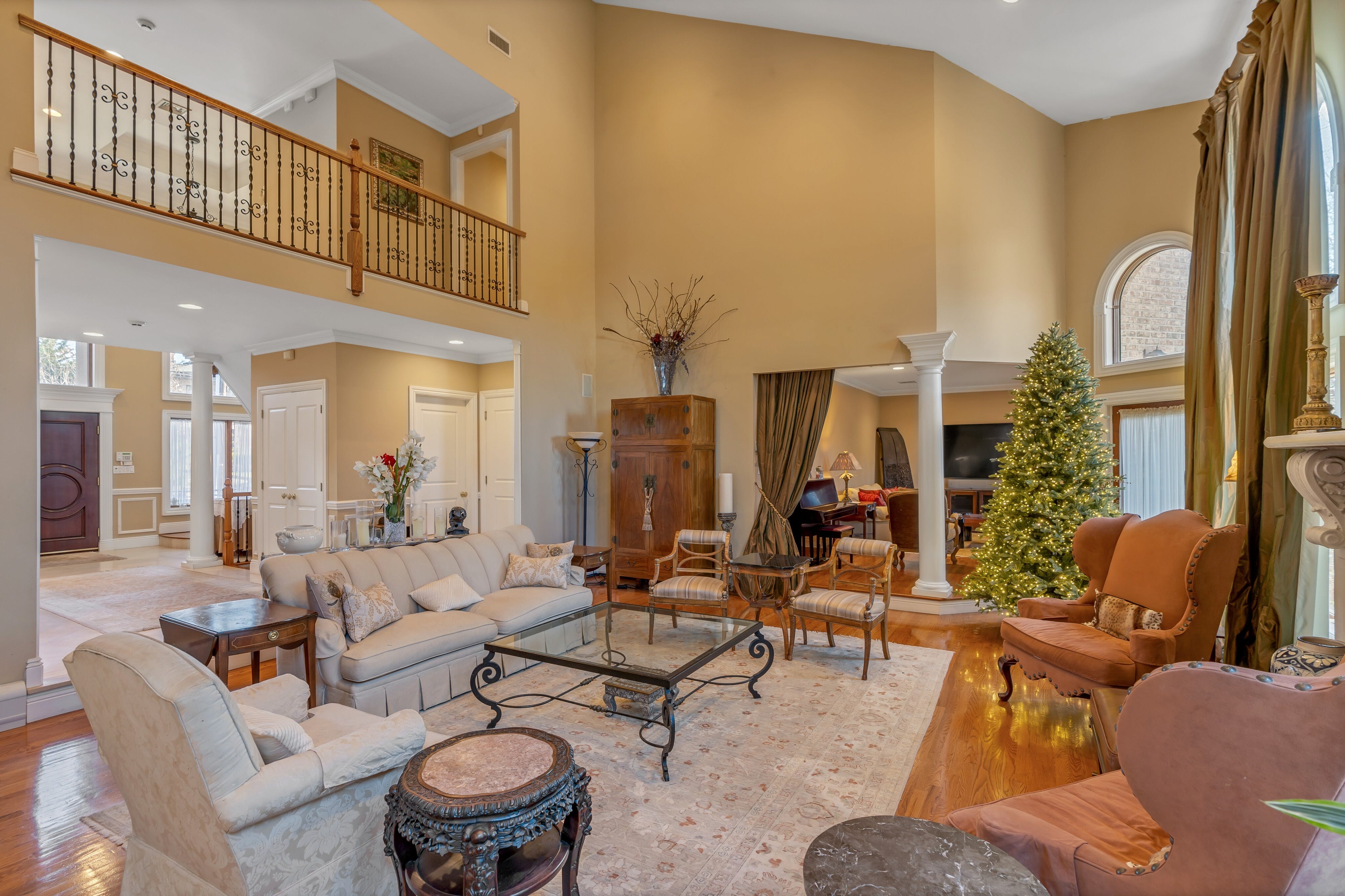 1075 Briar Way 