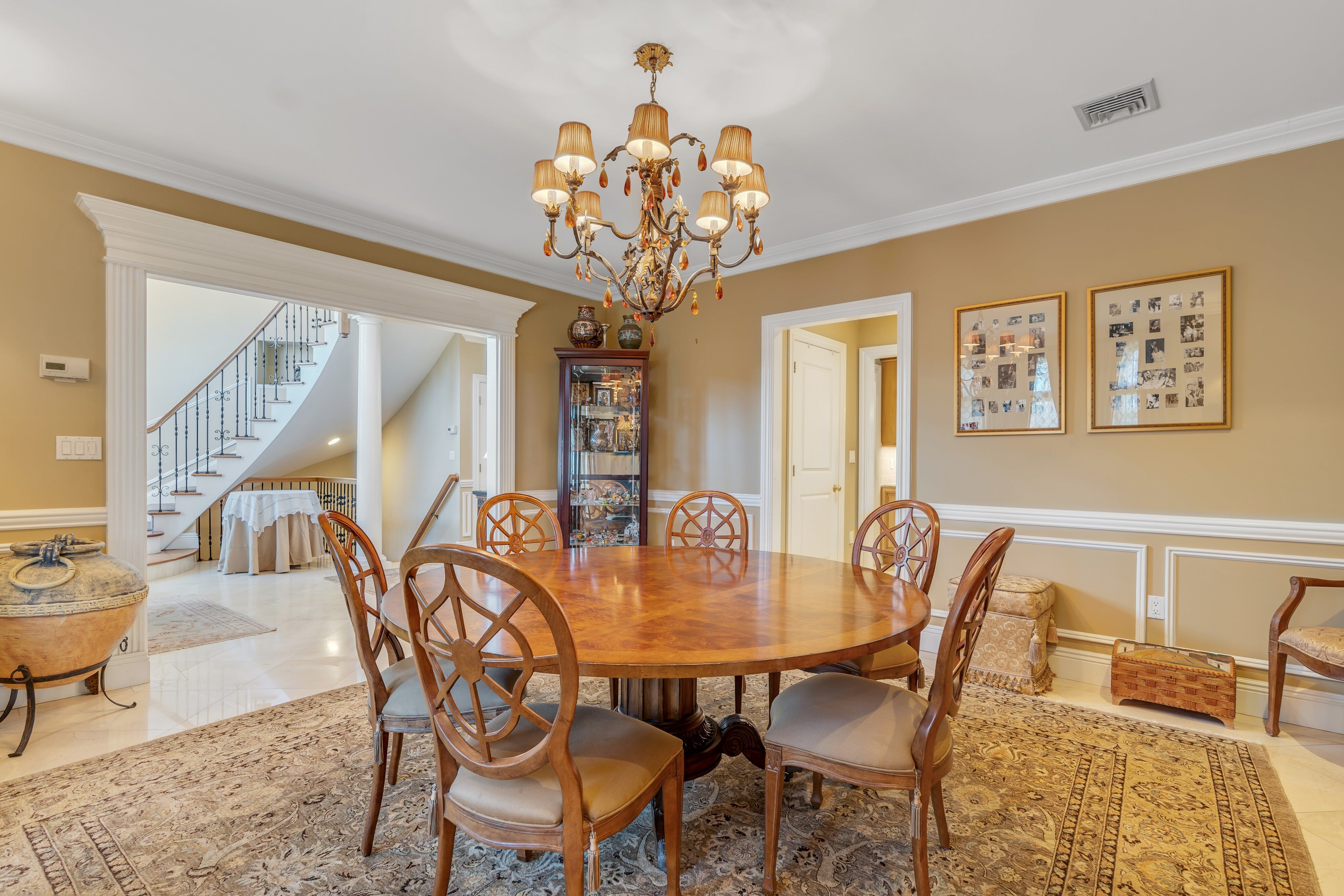 1075 Briar Way 