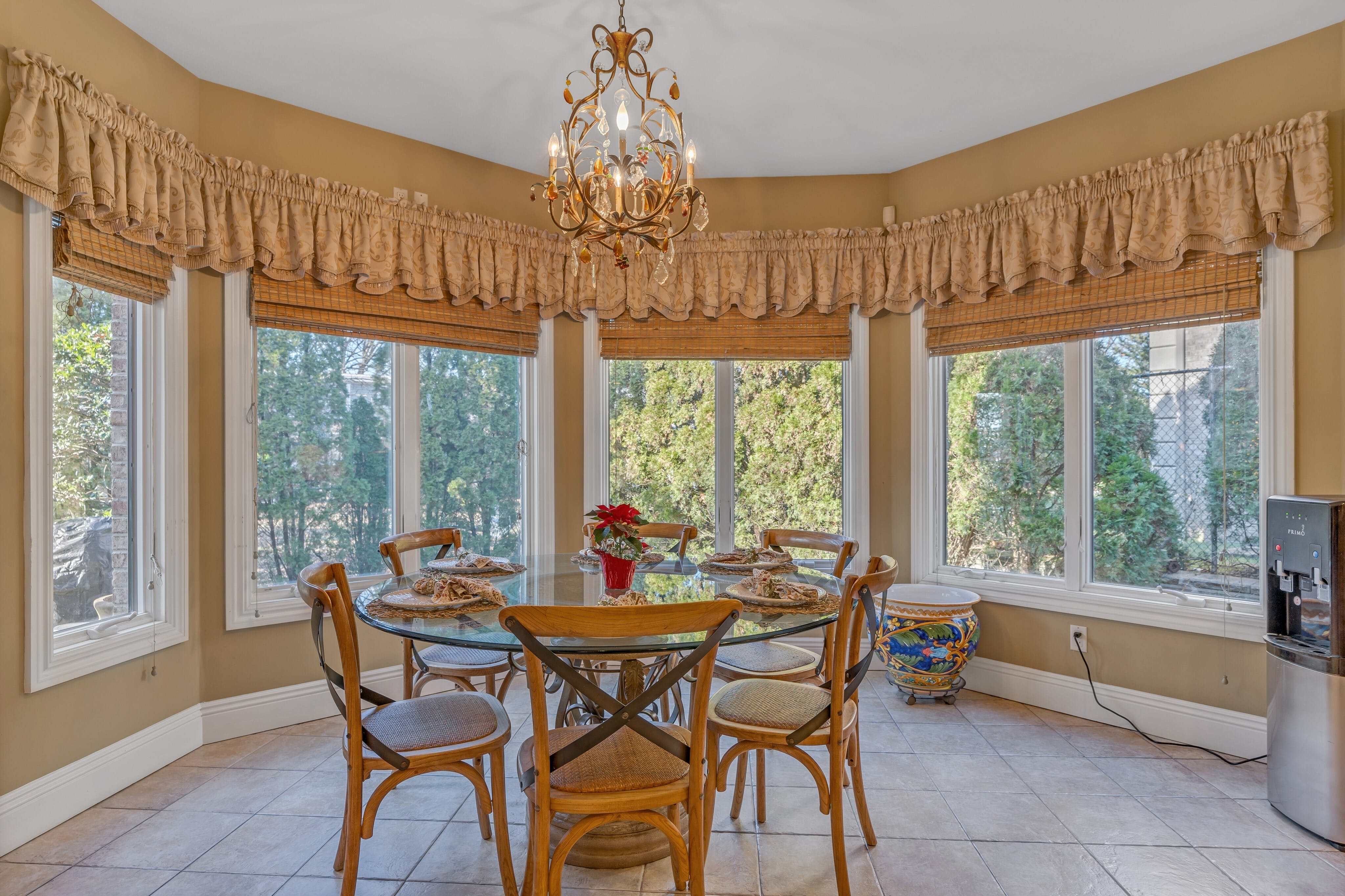 1075 Briar Way 