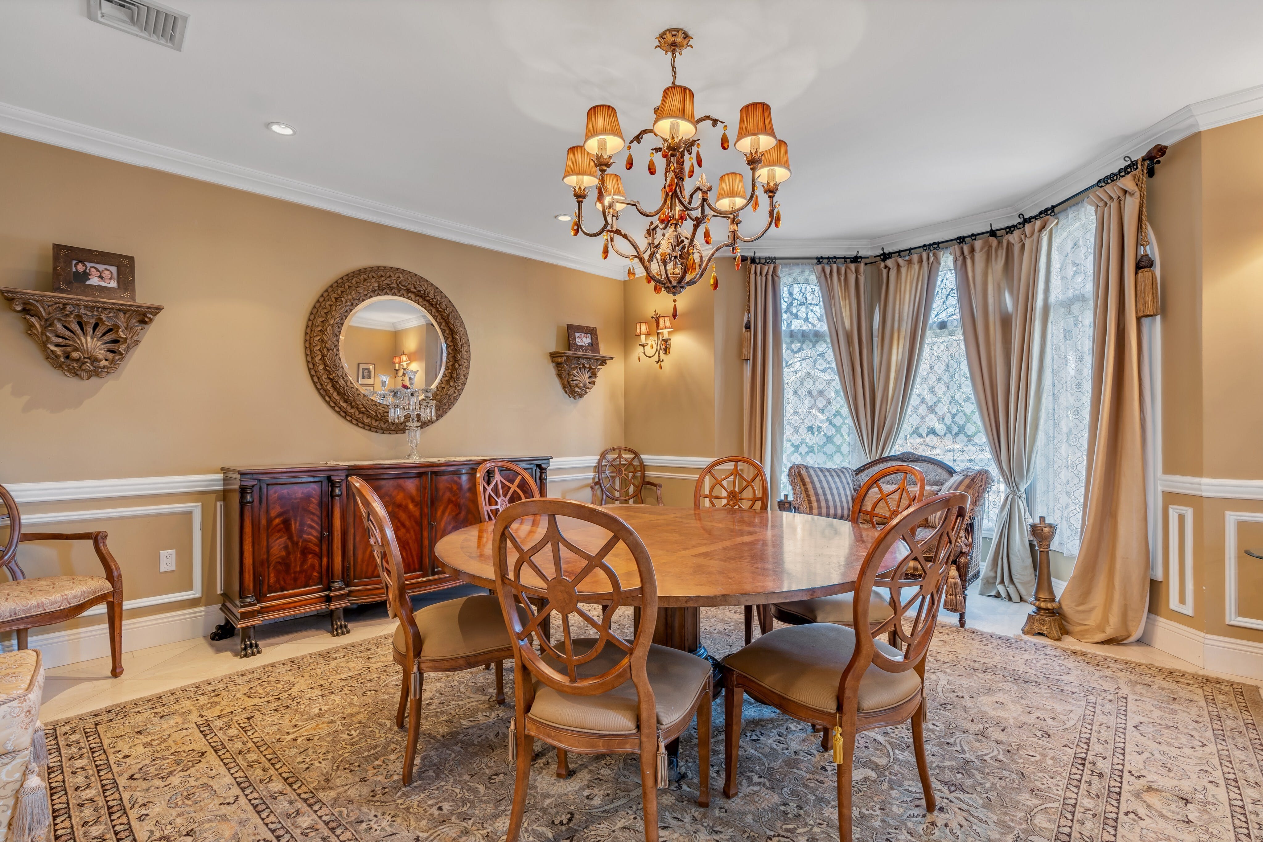 1075 Briar Way 