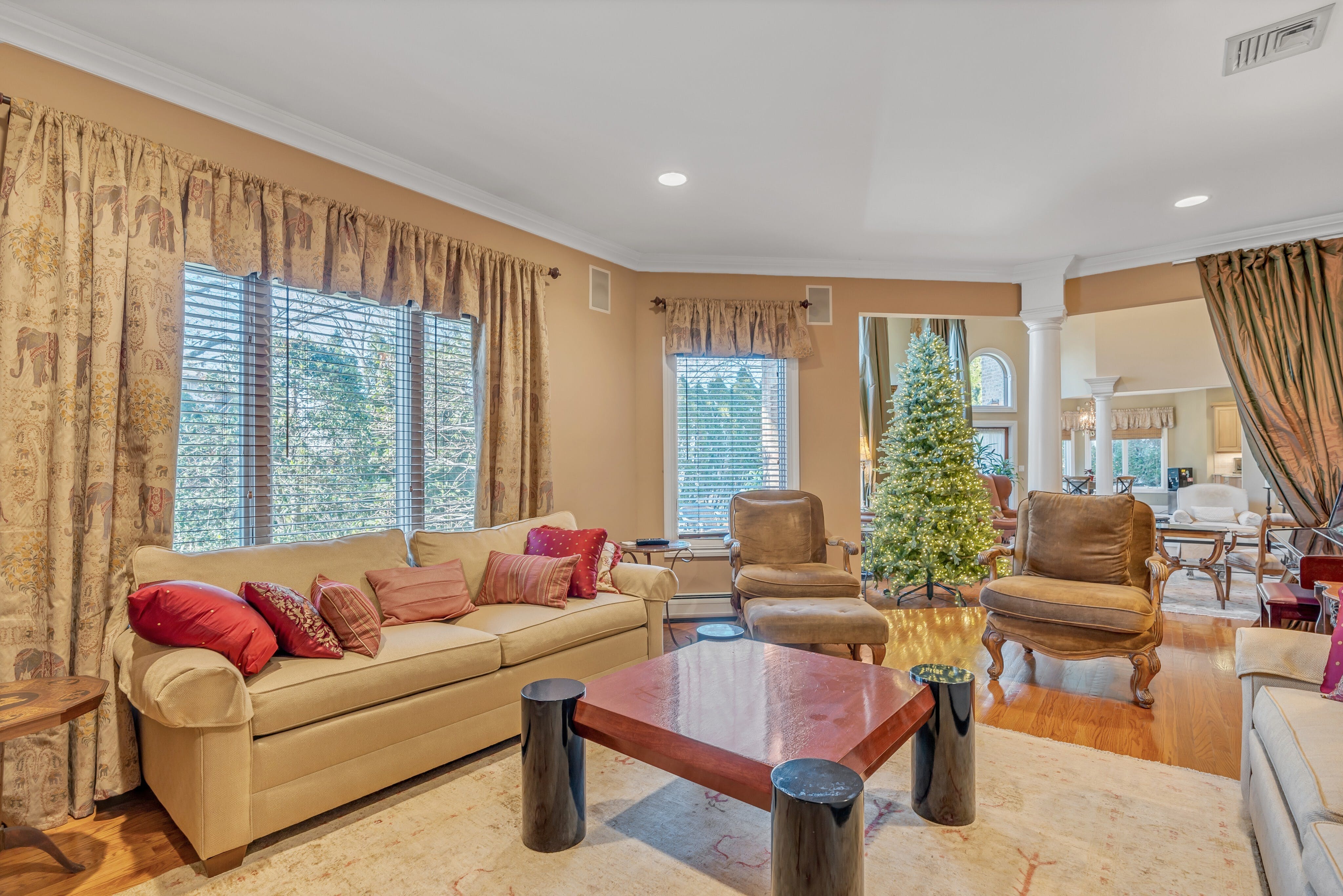 1075 Briar Way 