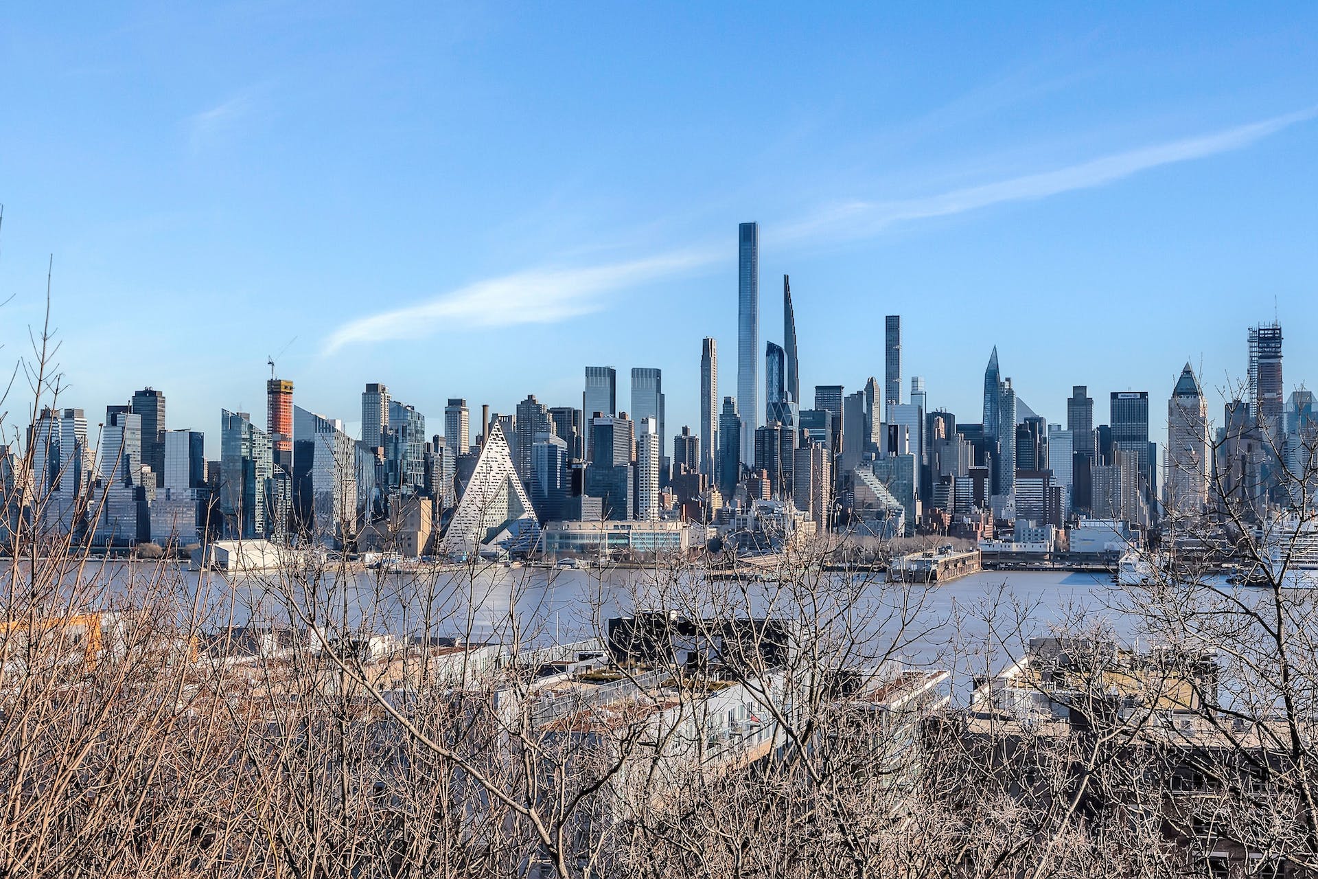 883 Blvd East Unit# 2D