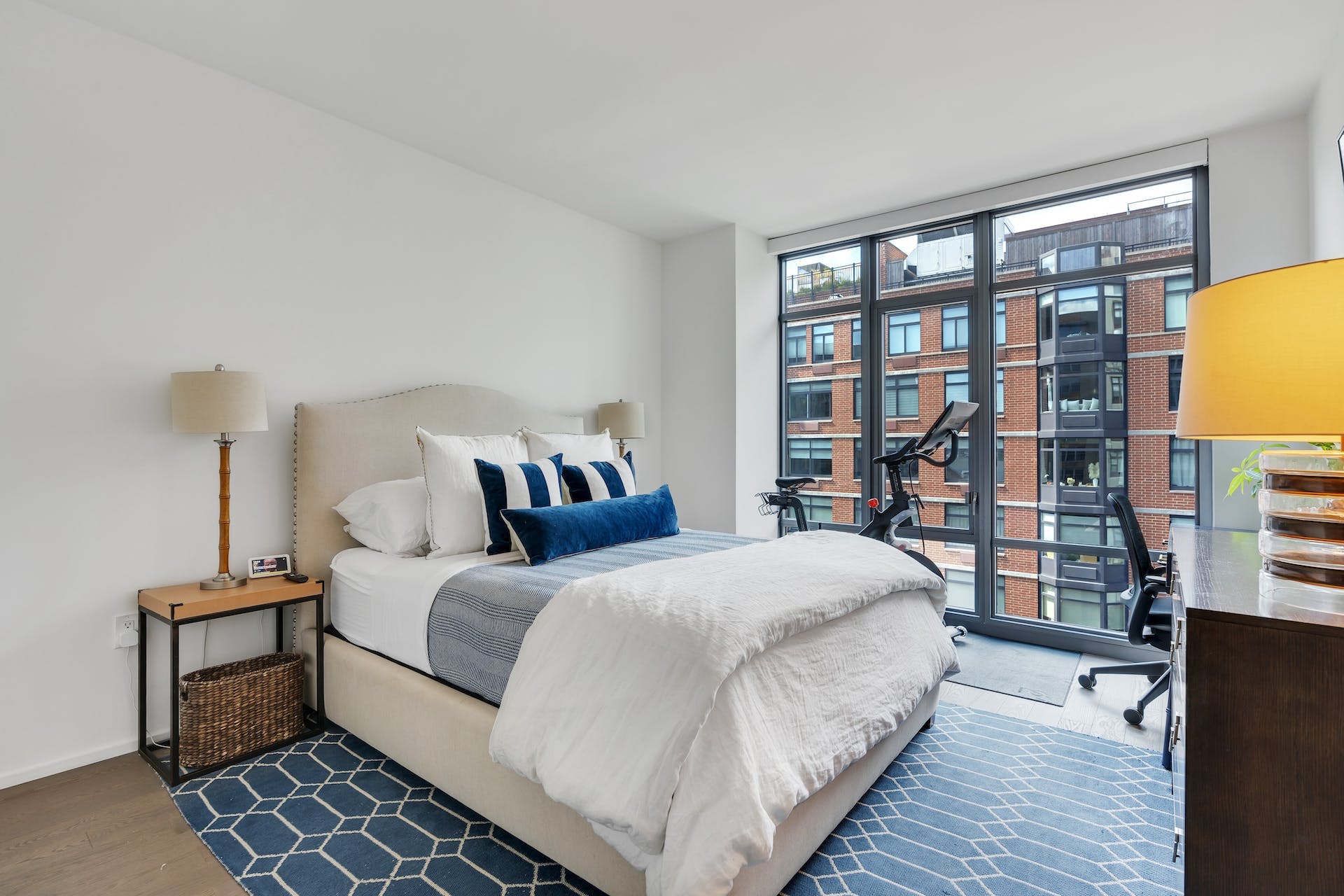 1425 Hudson St Unit# 7B