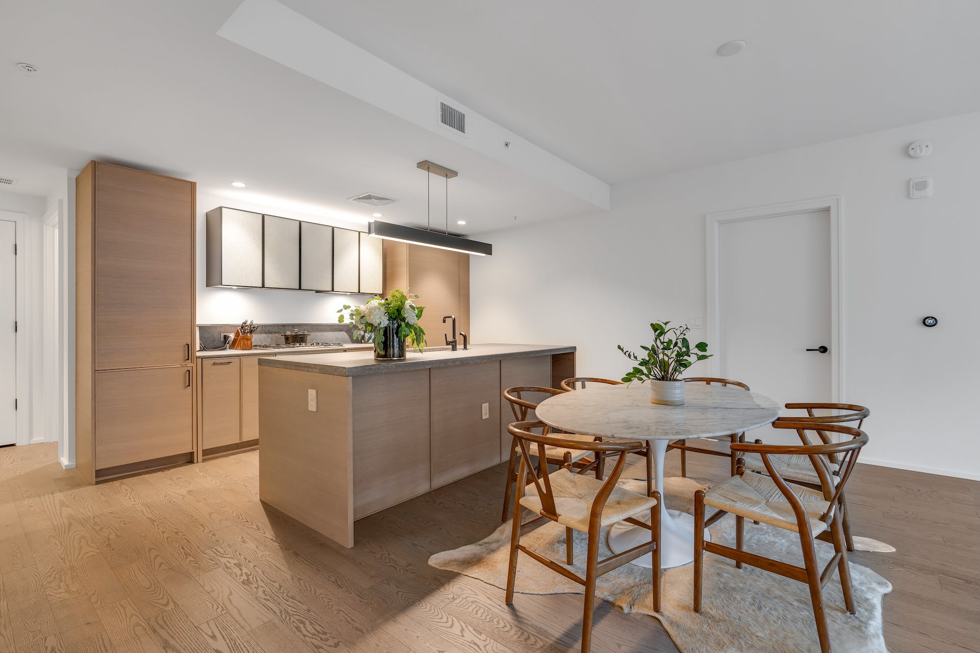 1425 Hudson St Unit# 7B