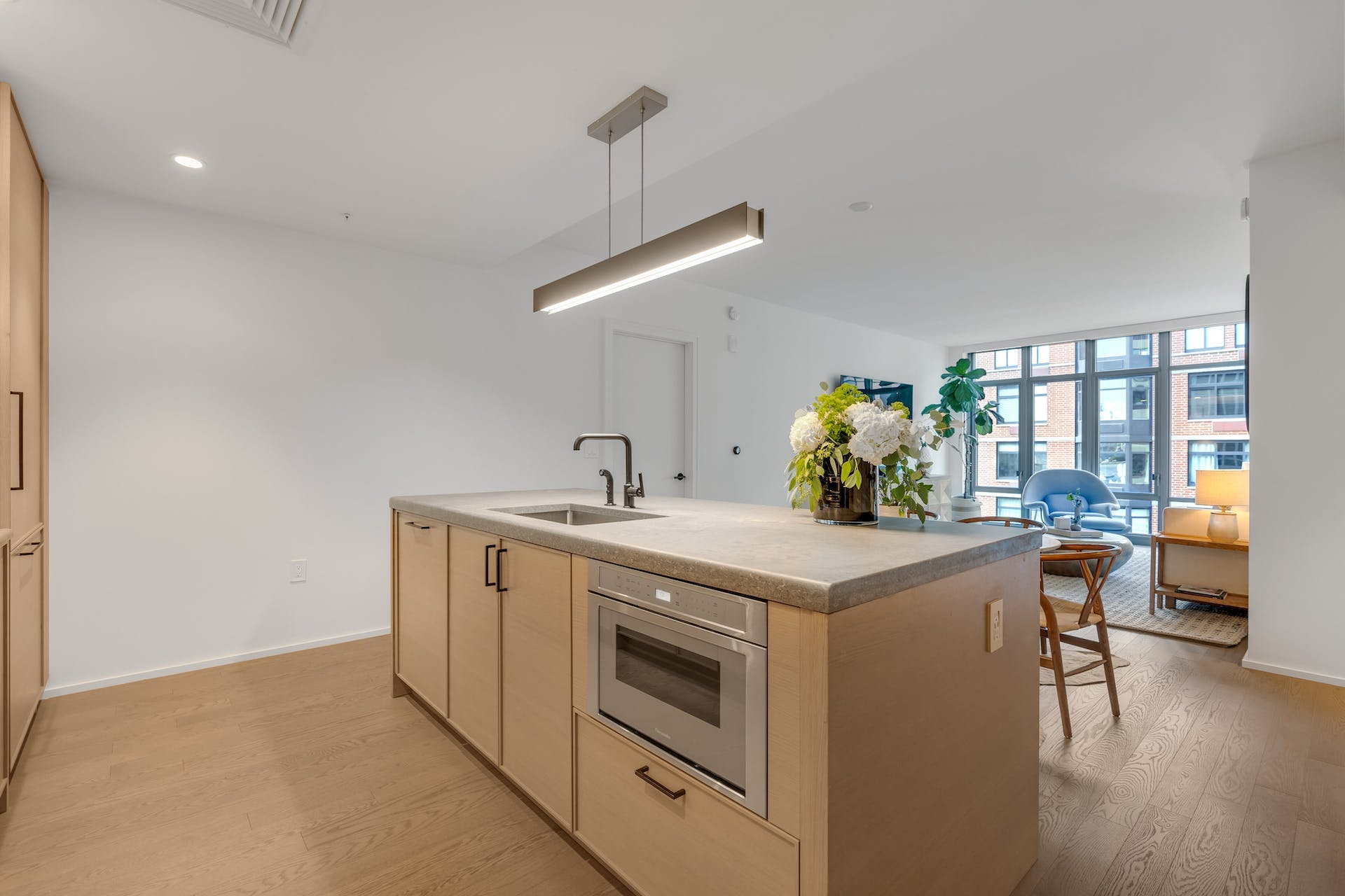 1425 Hudson St Unit# 7B