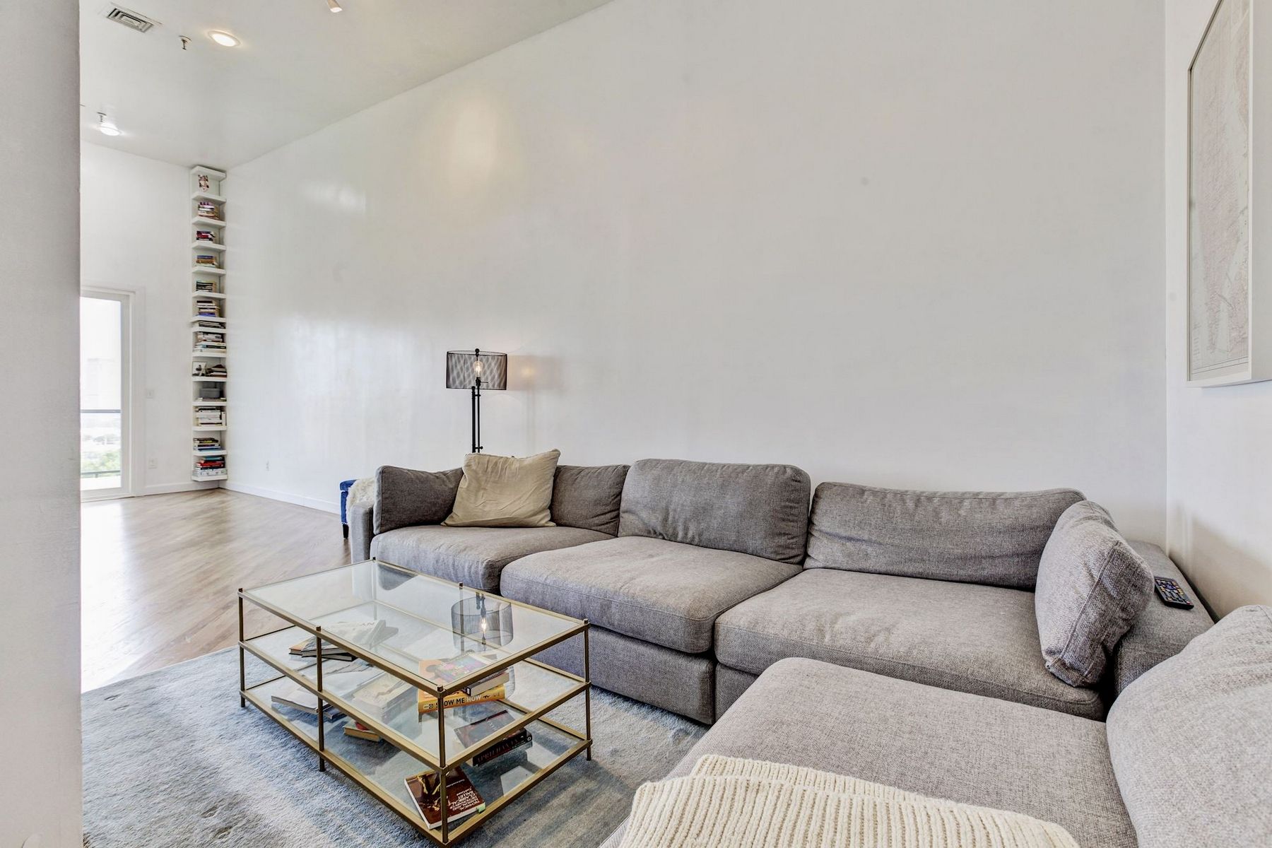 116 Ogden Ave Unit# 3A