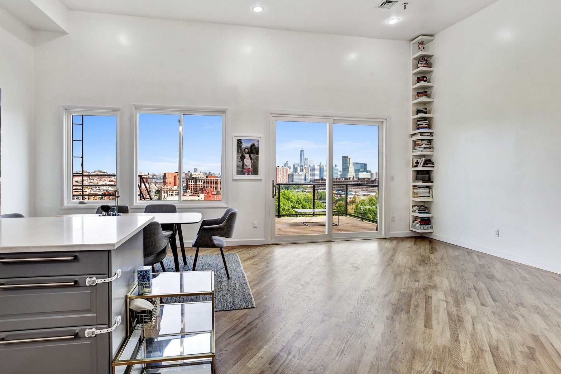 116 Ogden Ave Unit# 3A