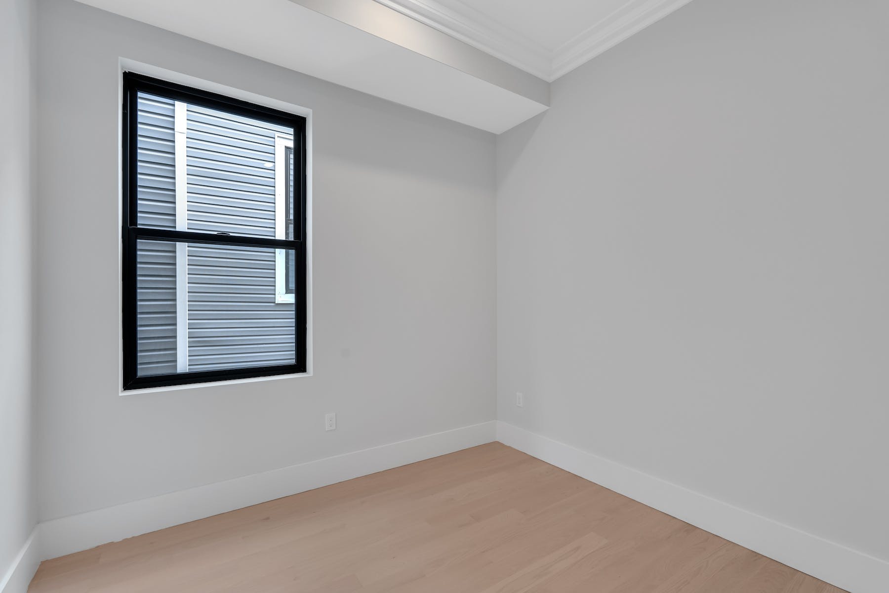102 Lincoln St Unit# 2