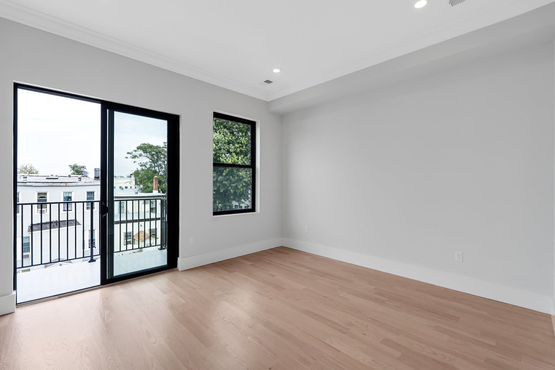 102 Lincoln St Unit# 2