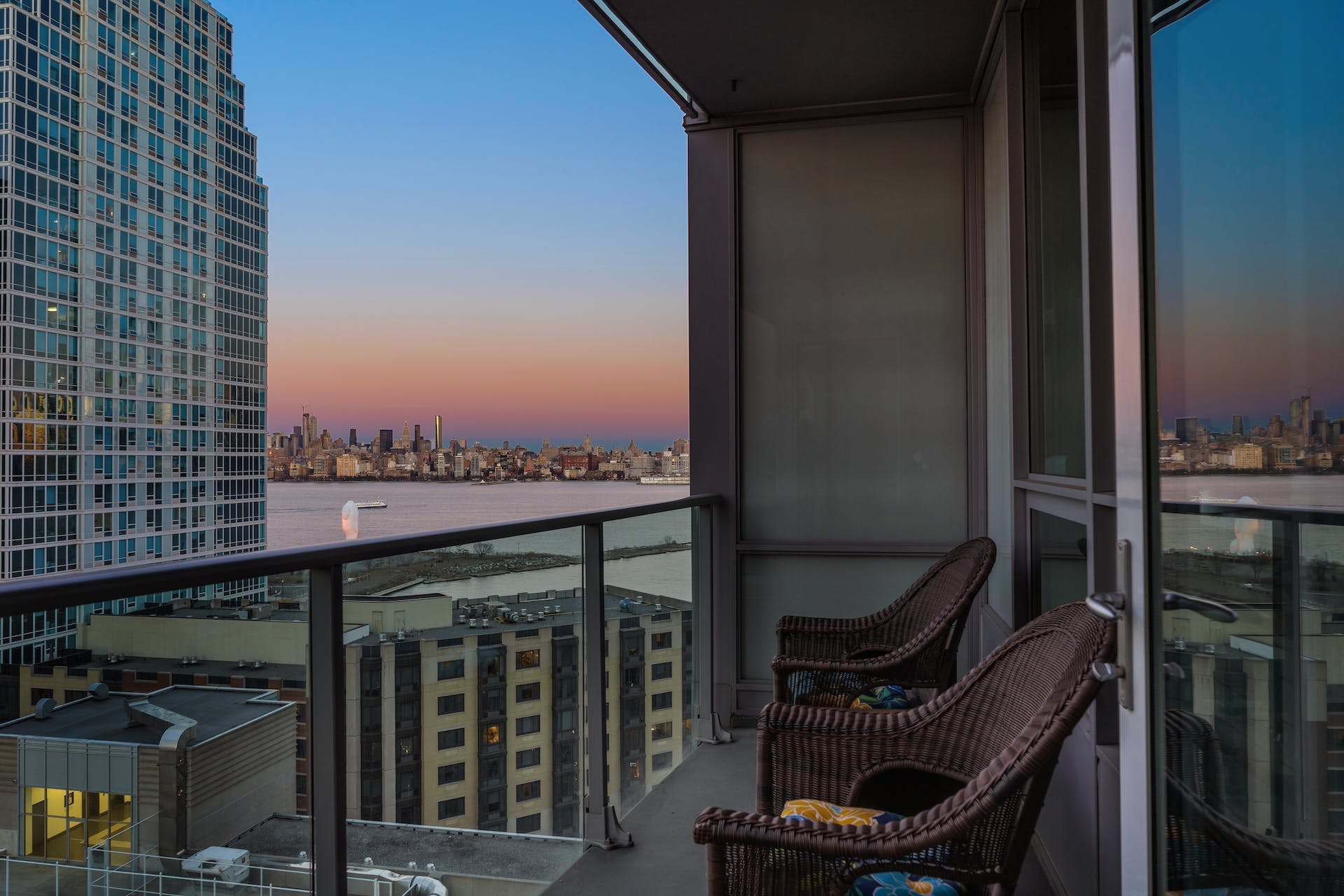 20 Newport Parkway Unit# 1712