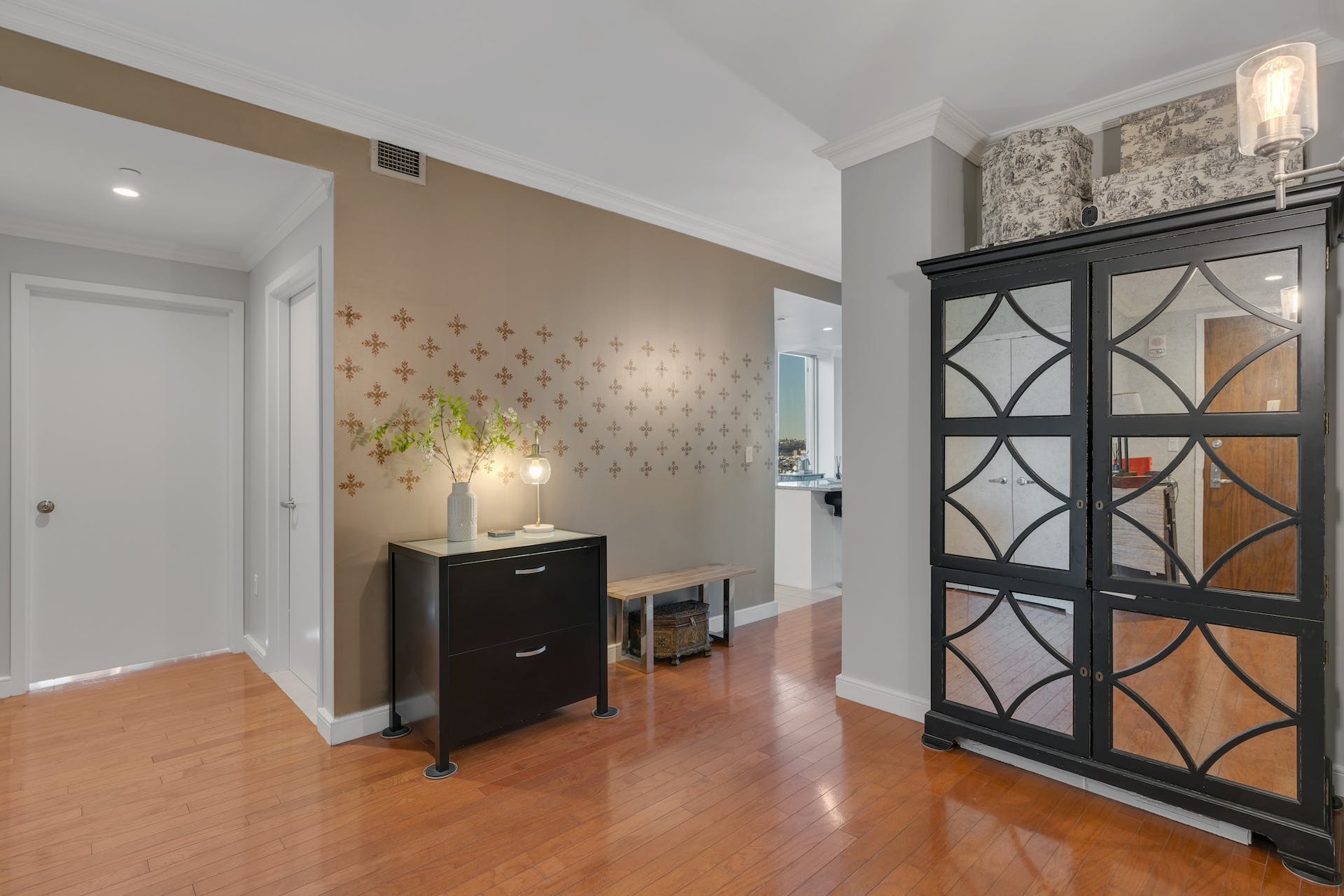 20 Newport Parkway Unit# 1712