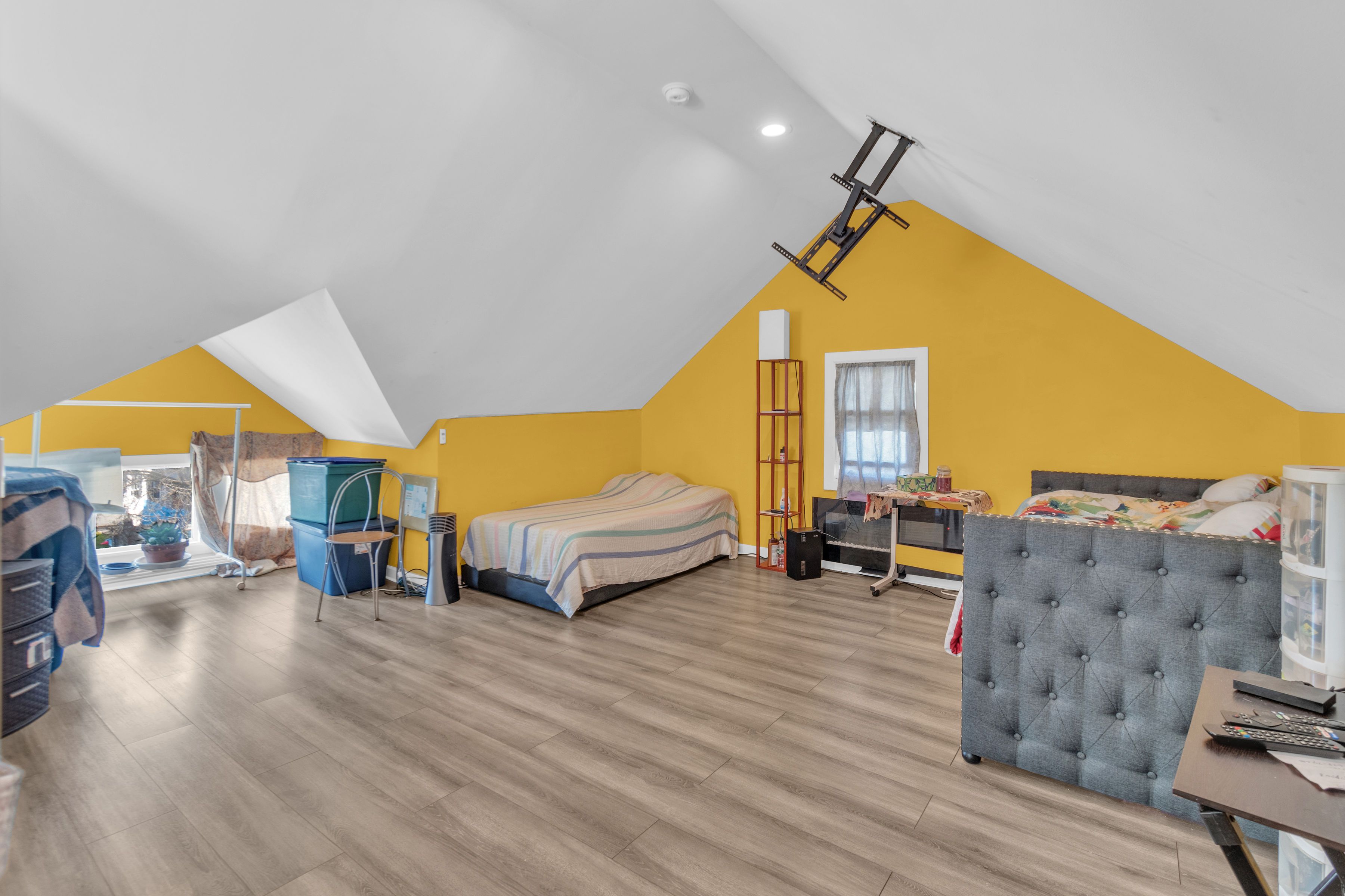 121 Sterling Pl 