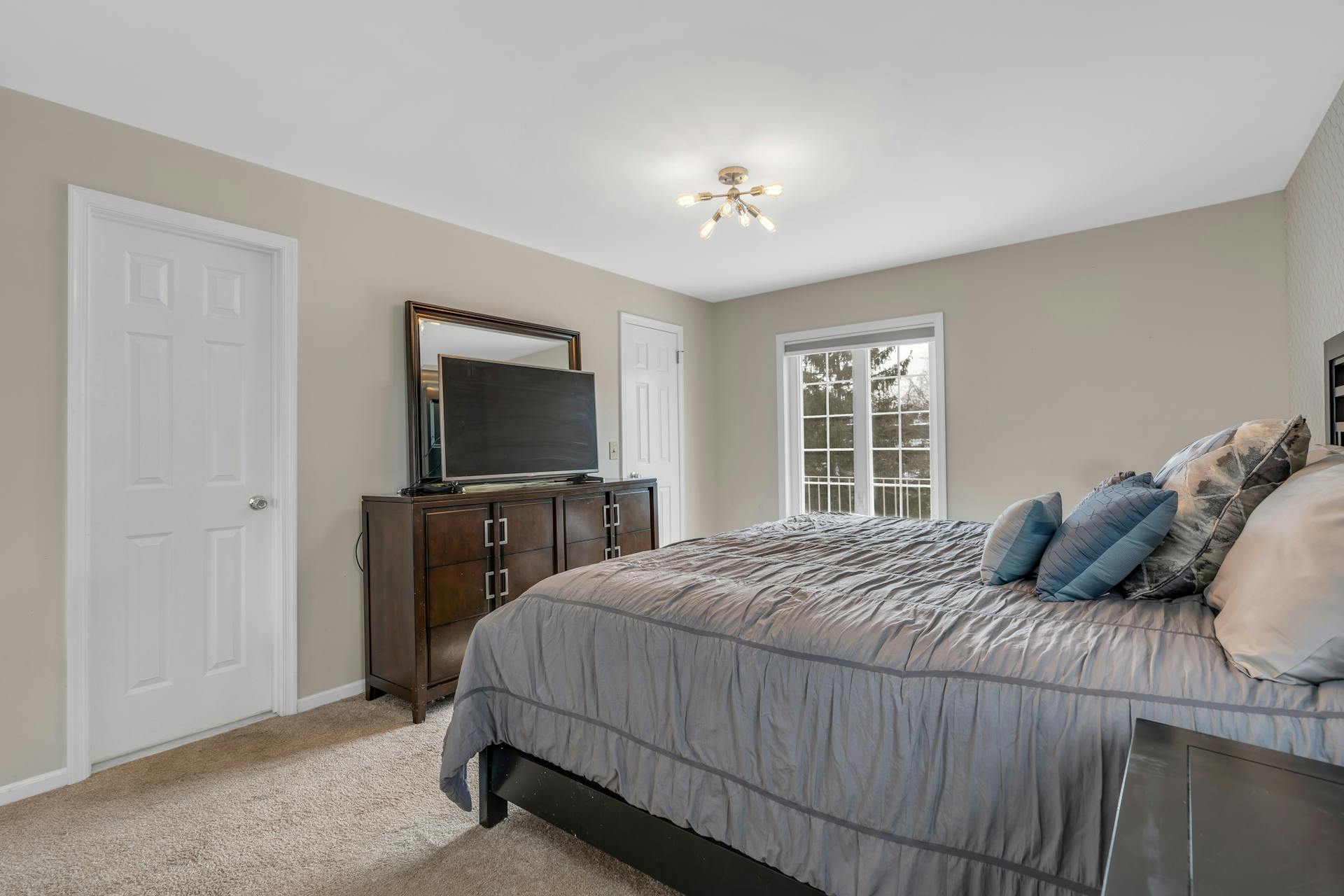 109 Terrace Dr 