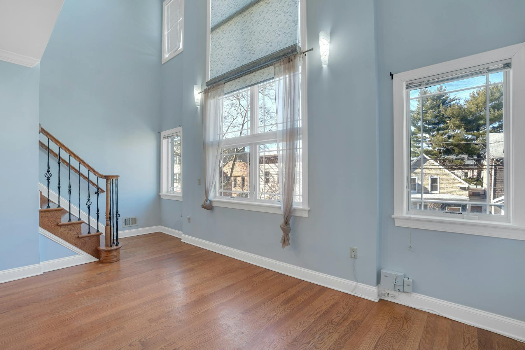 96 Sherman Ave Unit# 2