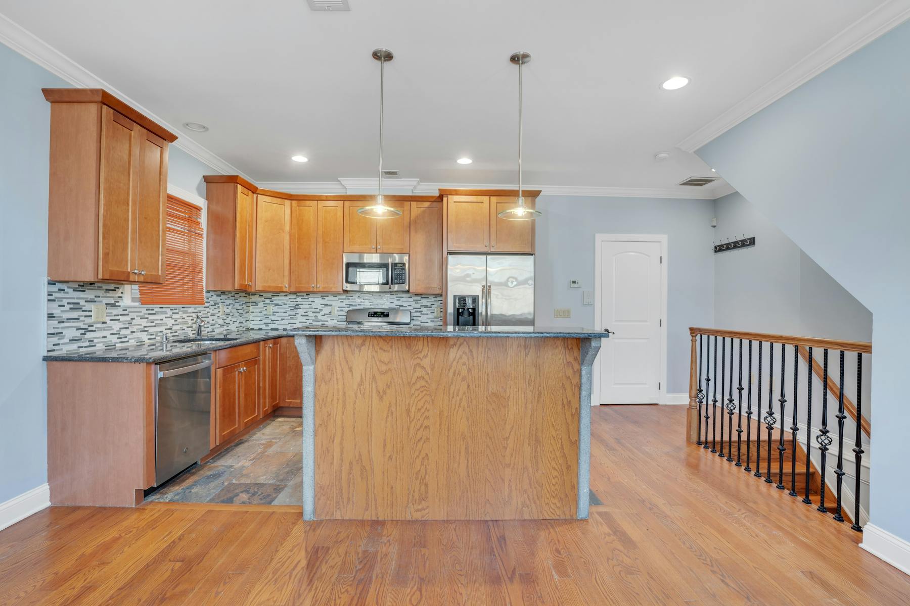 96 Sherman Ave Unit# 2