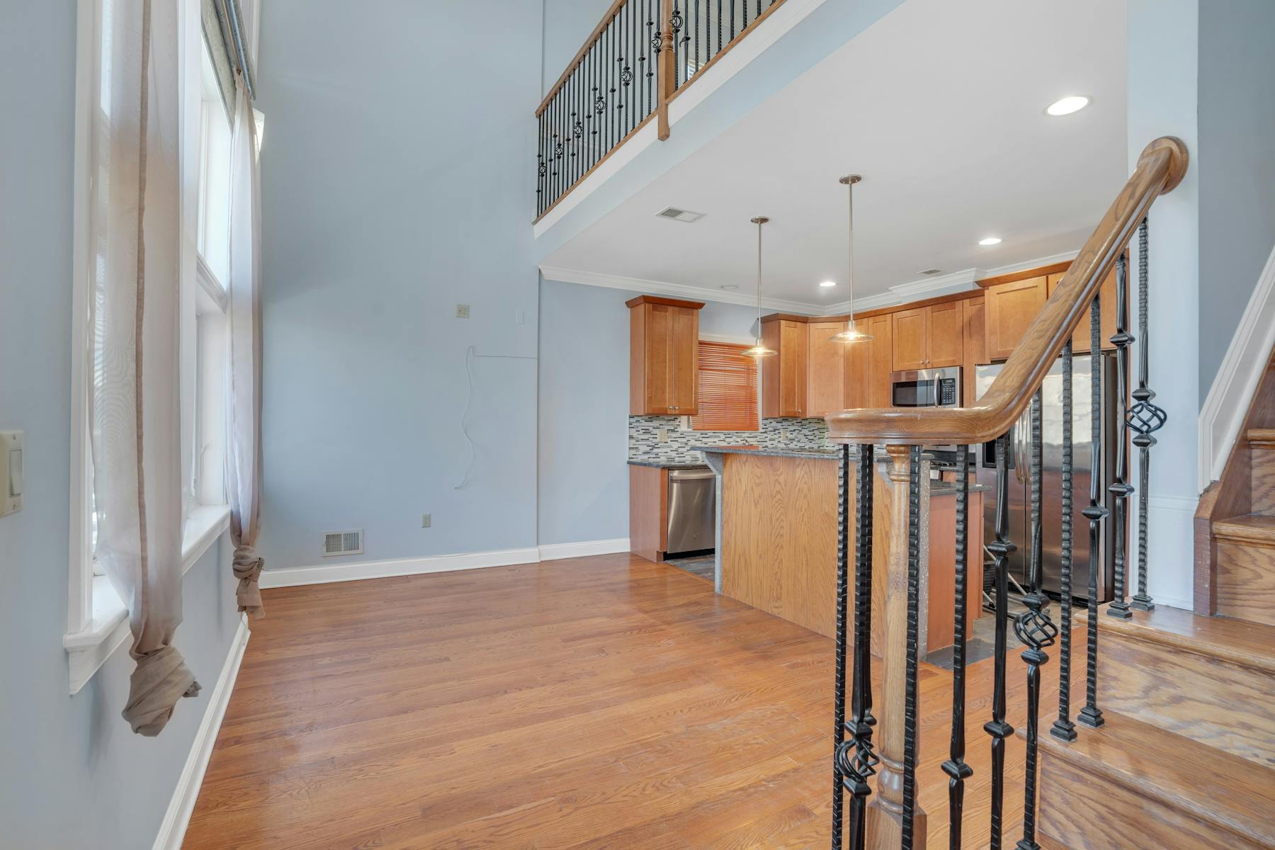 96 Sherman Ave Unit# 2