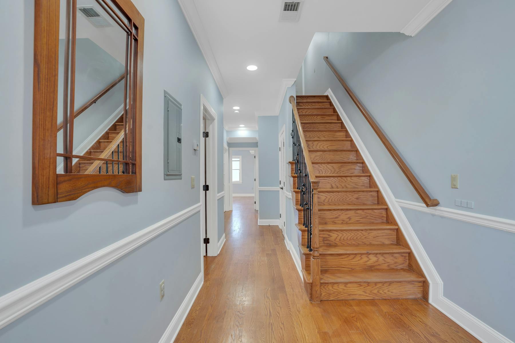96 Sherman Ave Unit# 2