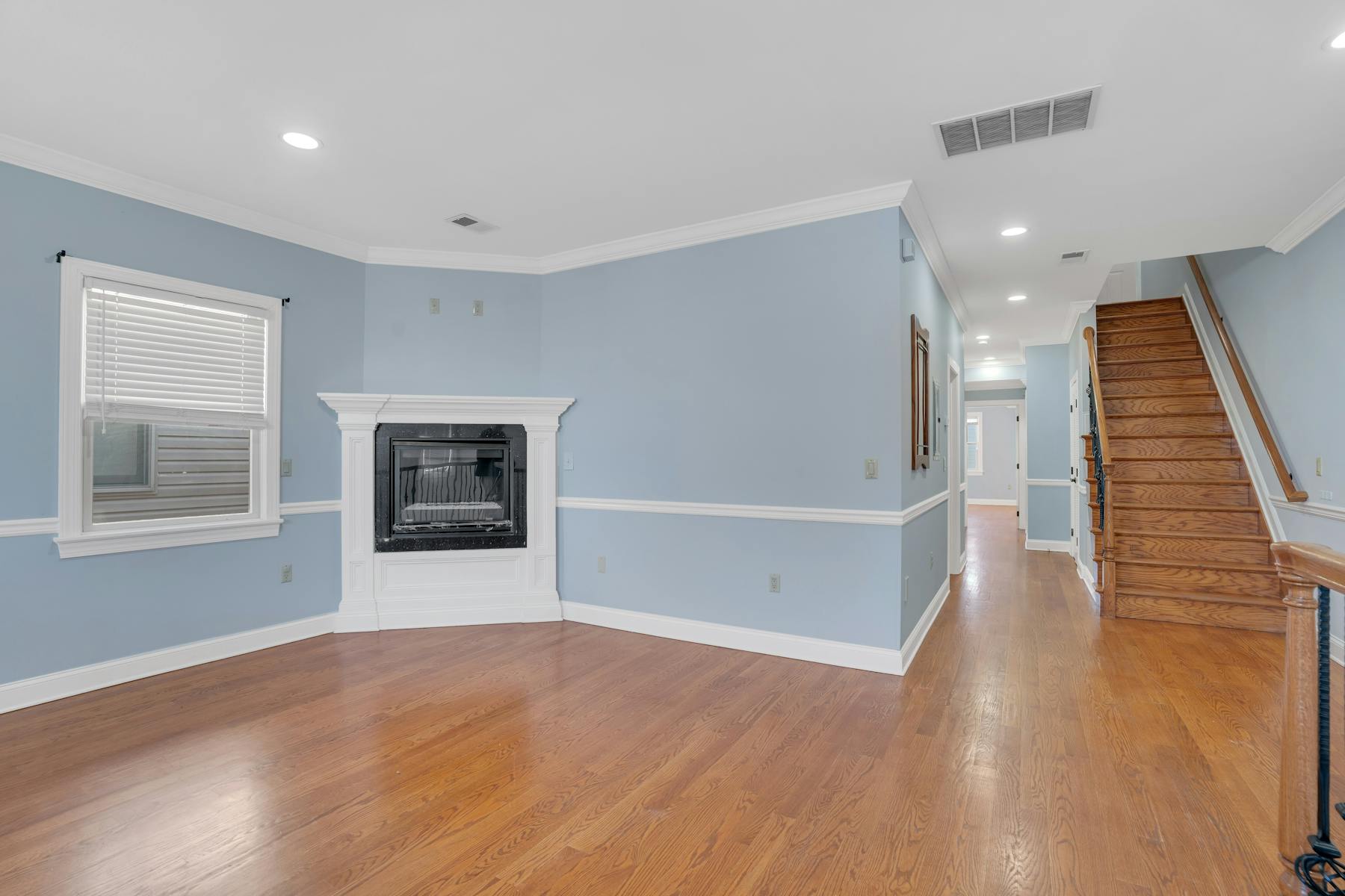 96 Sherman Ave Unit# 2