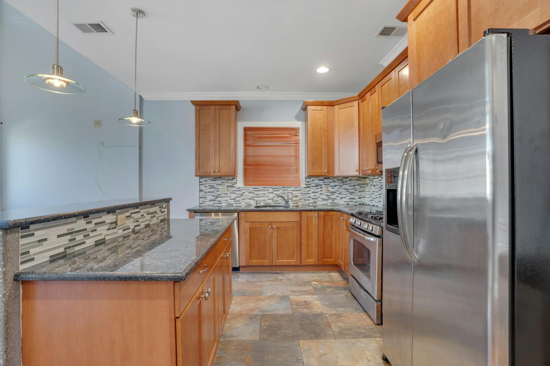 96 Sherman Ave Unit# 2